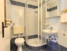 Ivy: Romantisch appartement direct aan zee in Milohnići, Krk - thumbnail 2