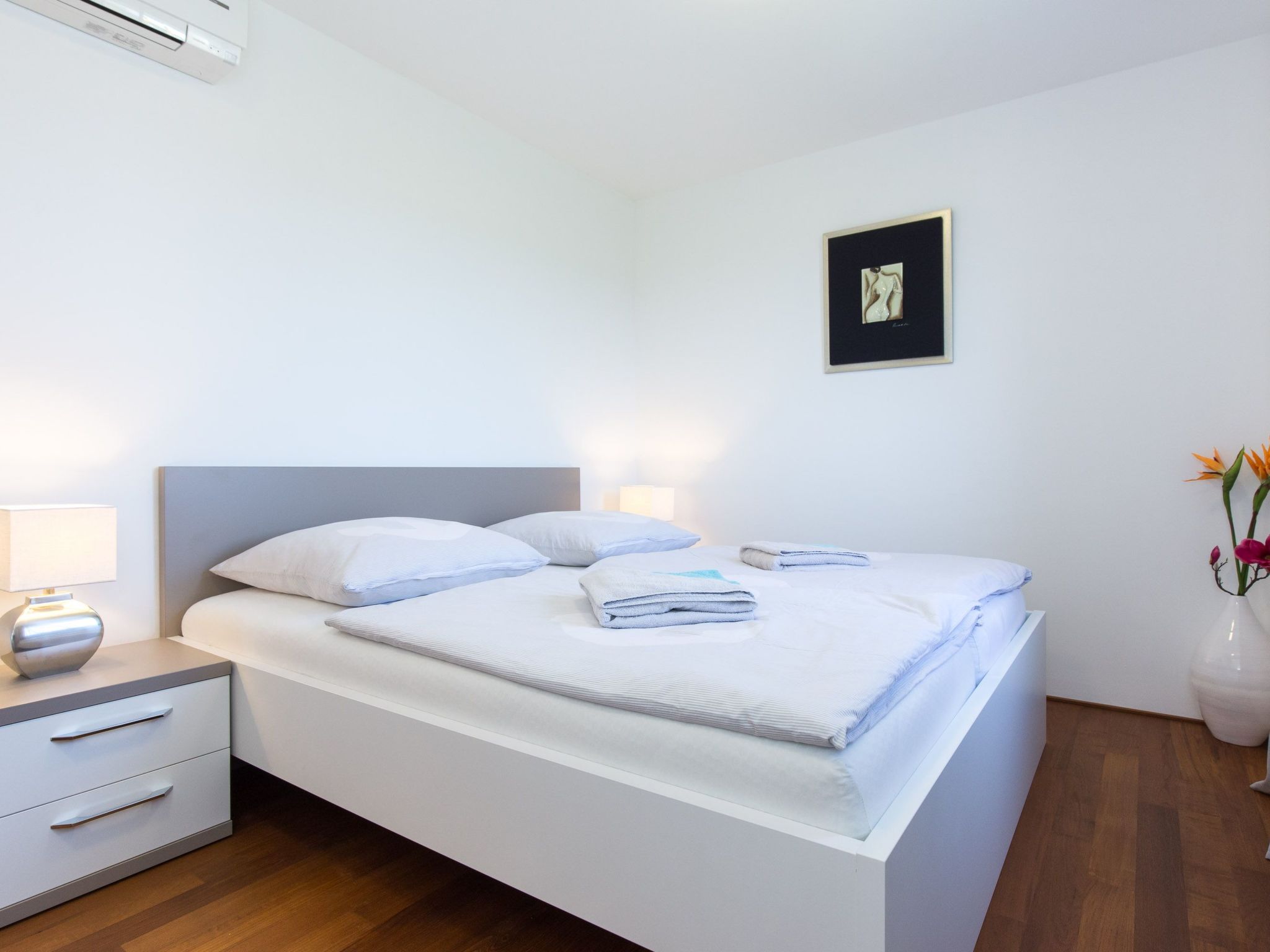 Niko 2-Image-tags.info