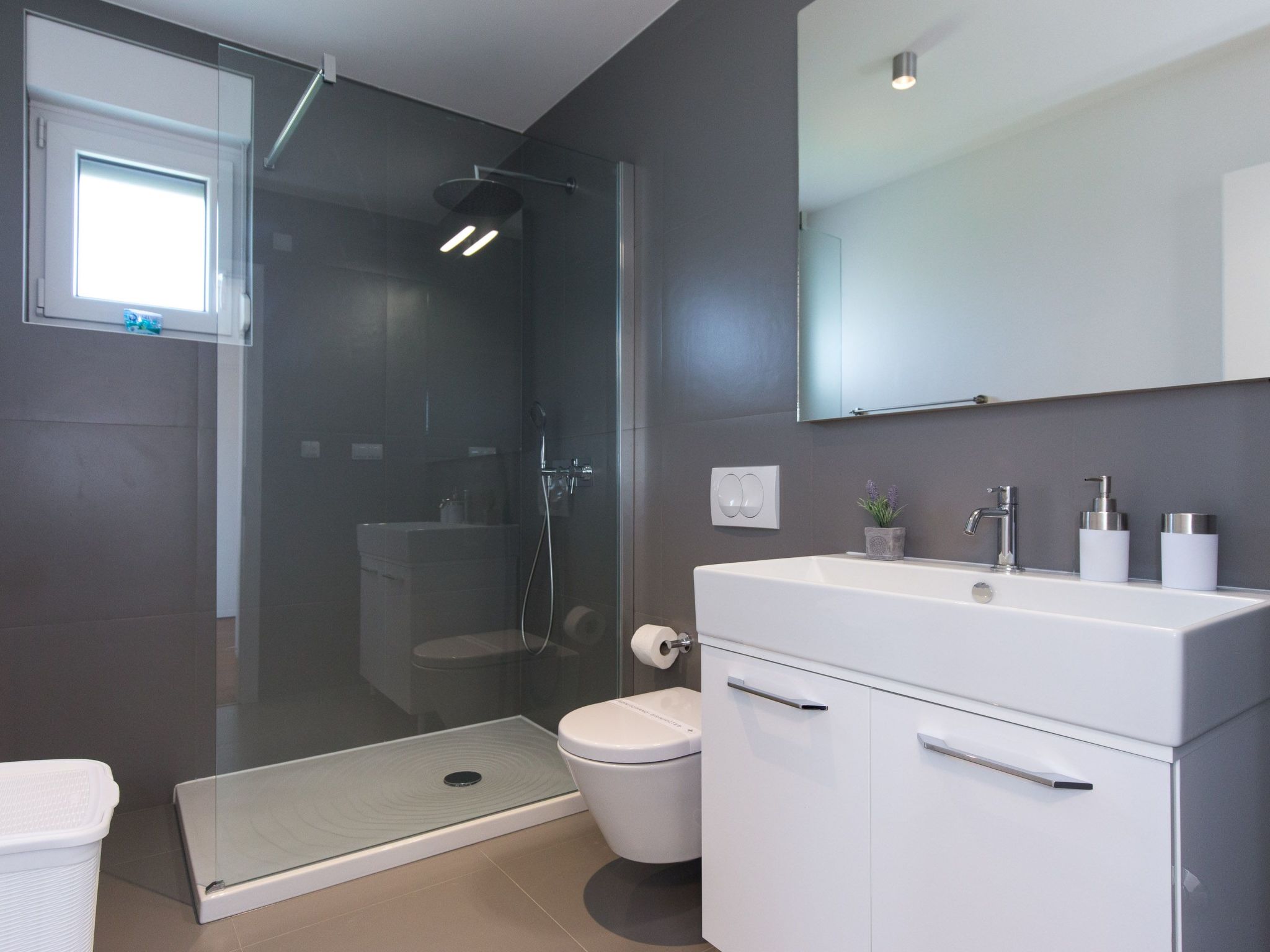 Niko 2-Image-tags.info