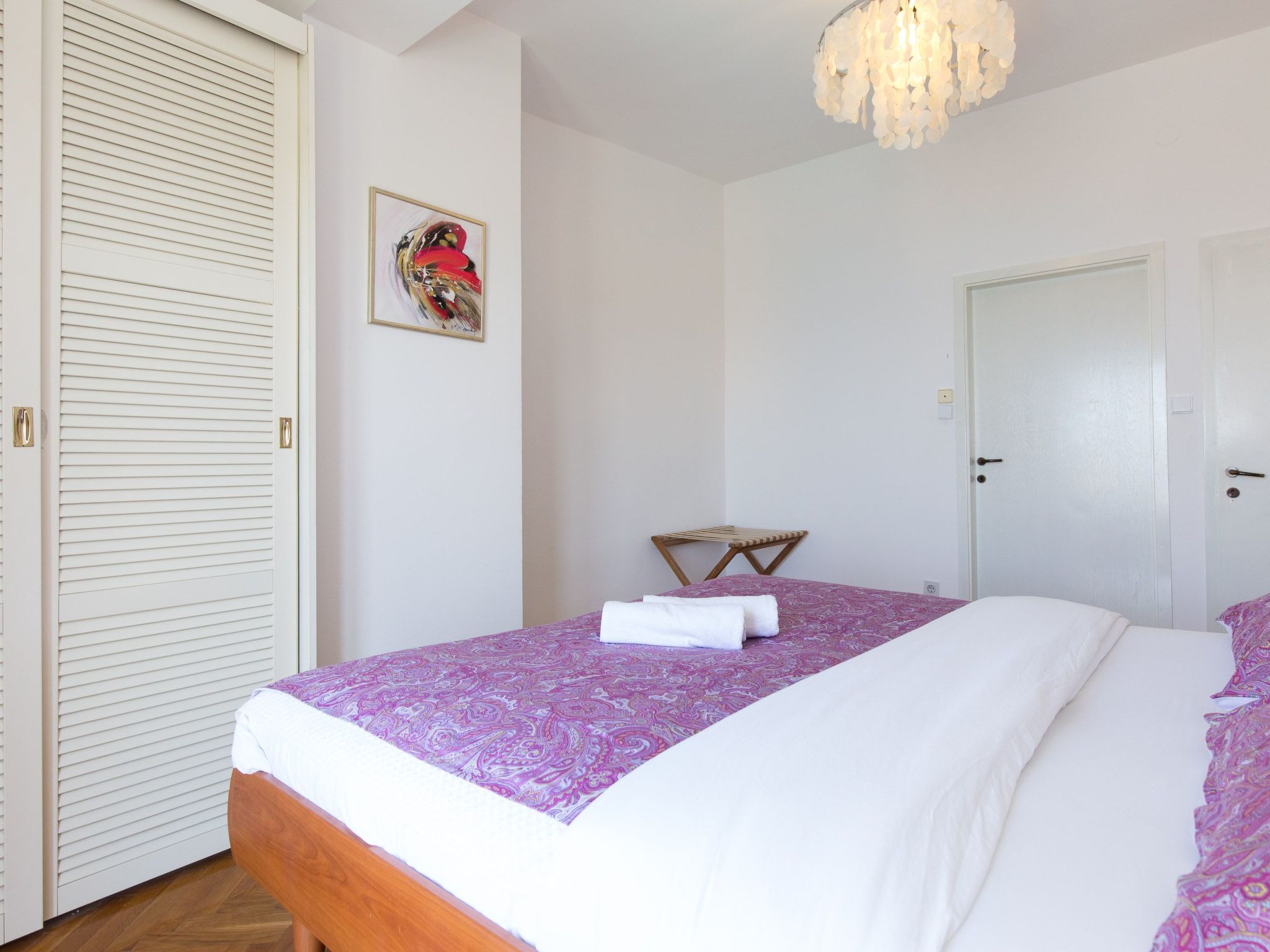 "Valica" mit privatem Pool-Image-tags.info