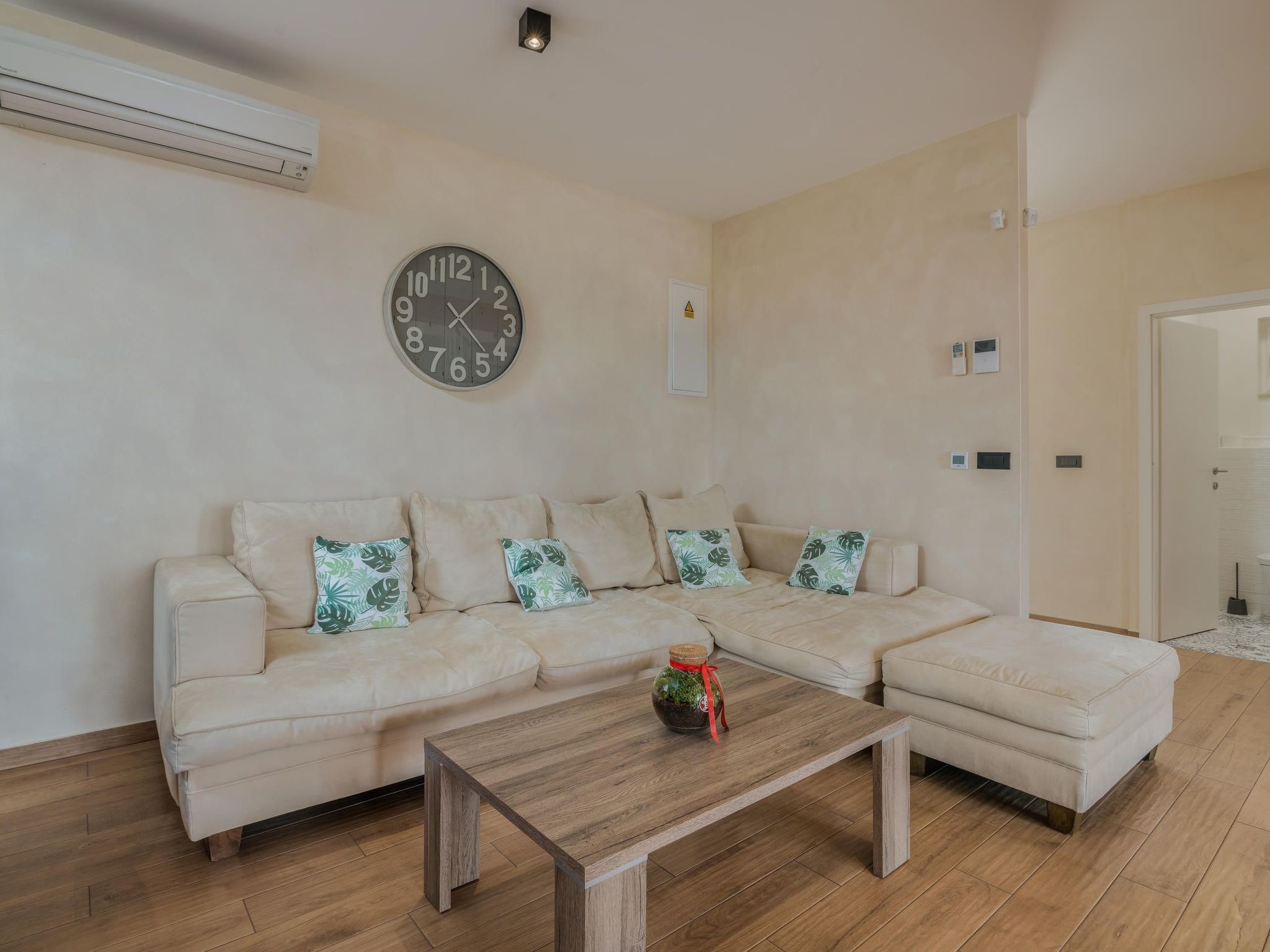 Villa Augusta-Image-tags.info