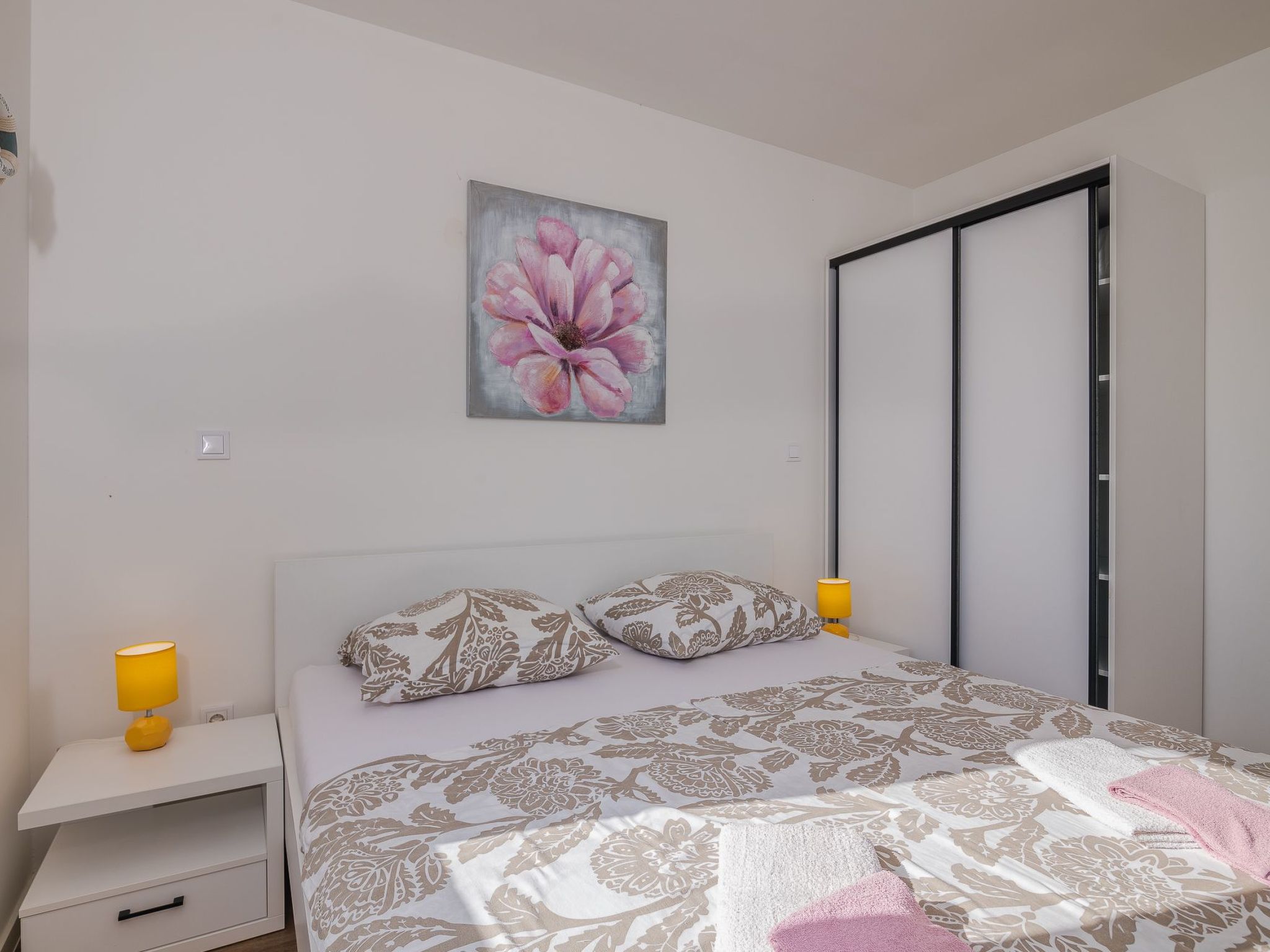 Martina 1-Image-tags.info