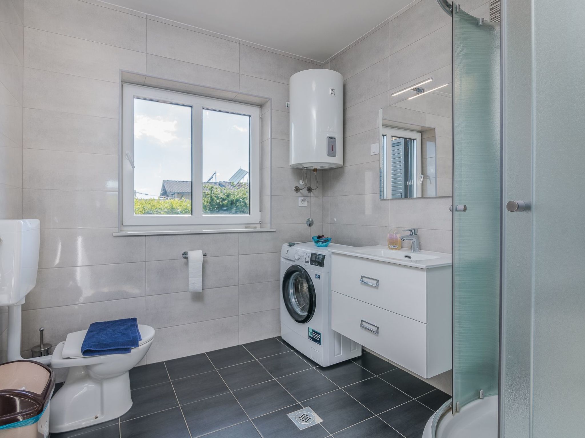 Martina 1-Image-tags.info