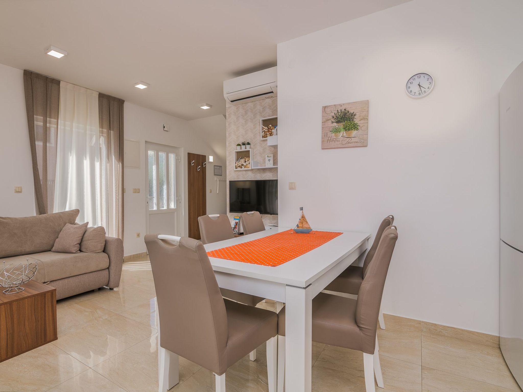 Nemo-Image-tags.info