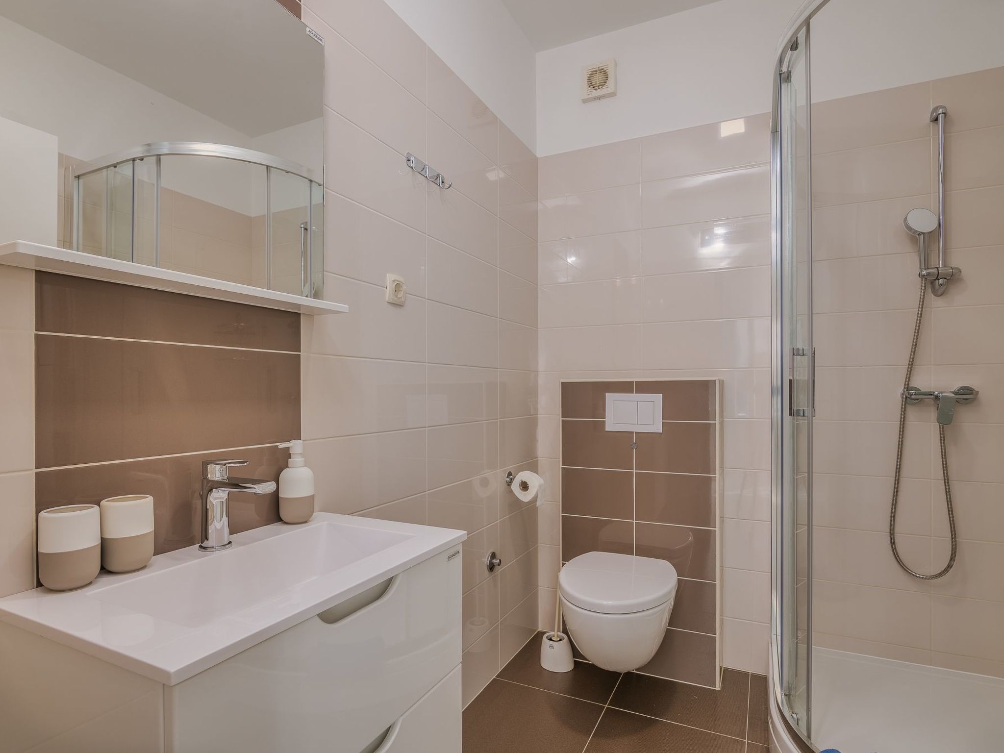 Nemo-Image-tags.info