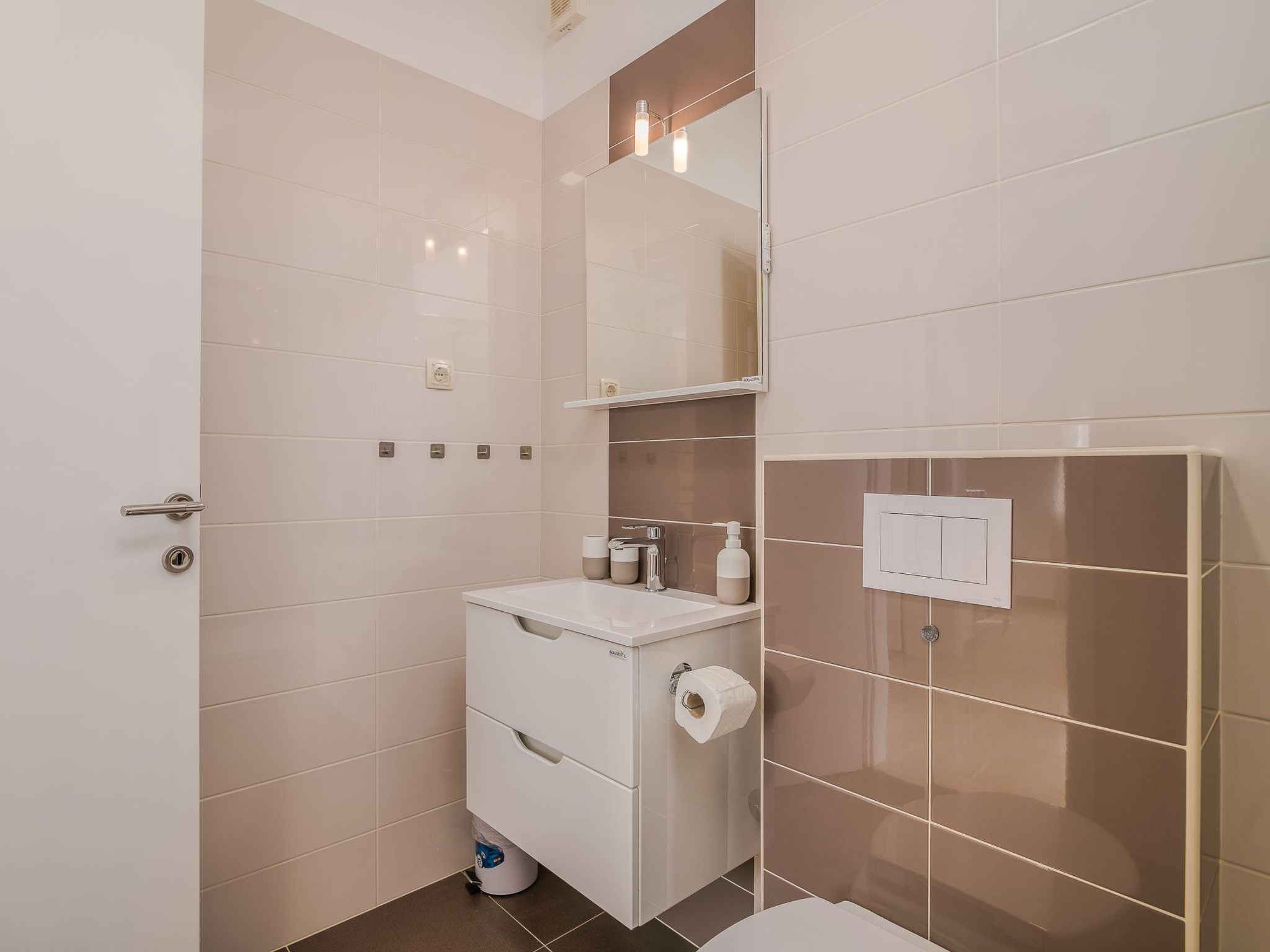 Nemo-Image-tags.info