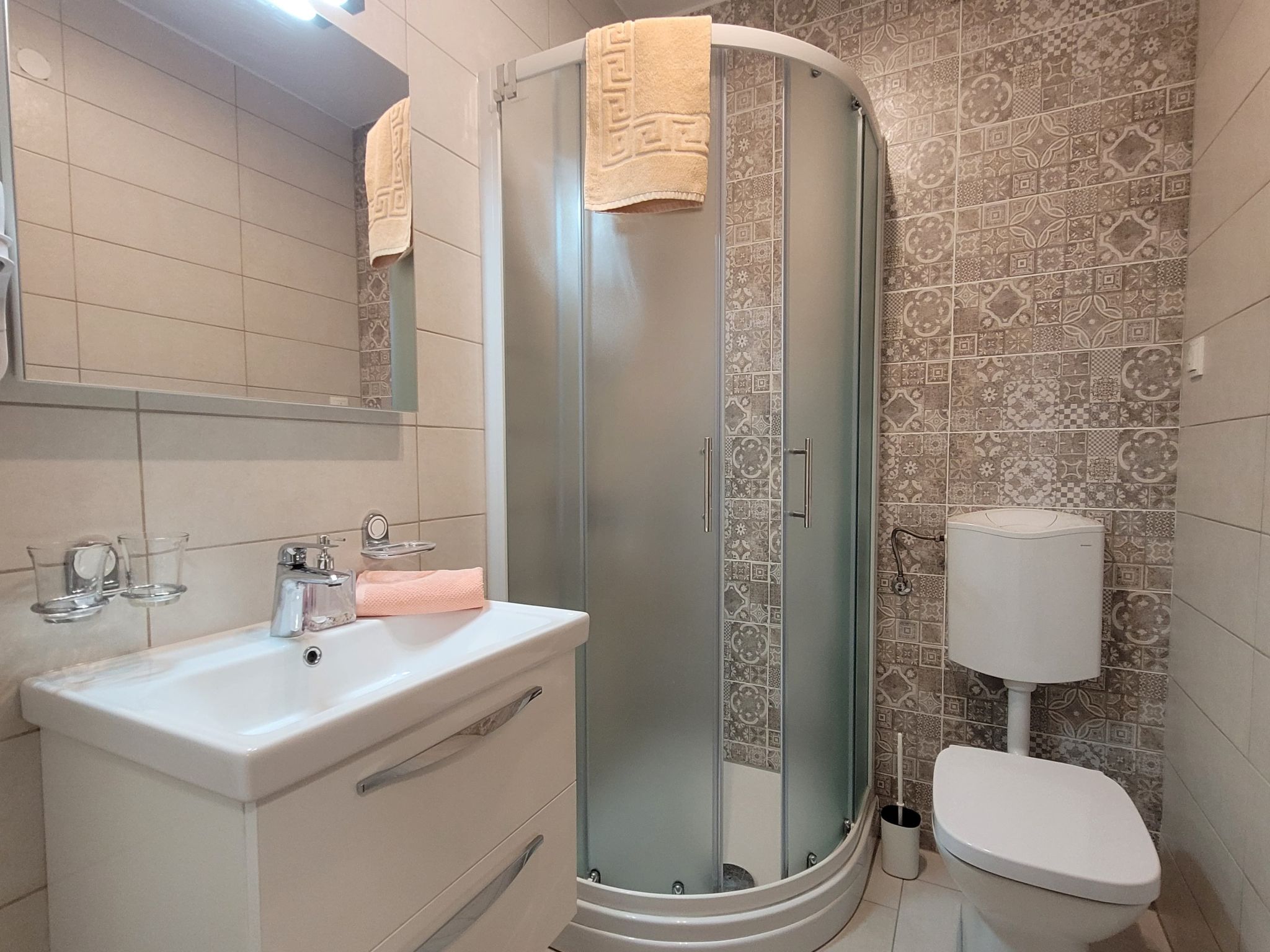 "Danica" mit Balkon-Image-tags.info