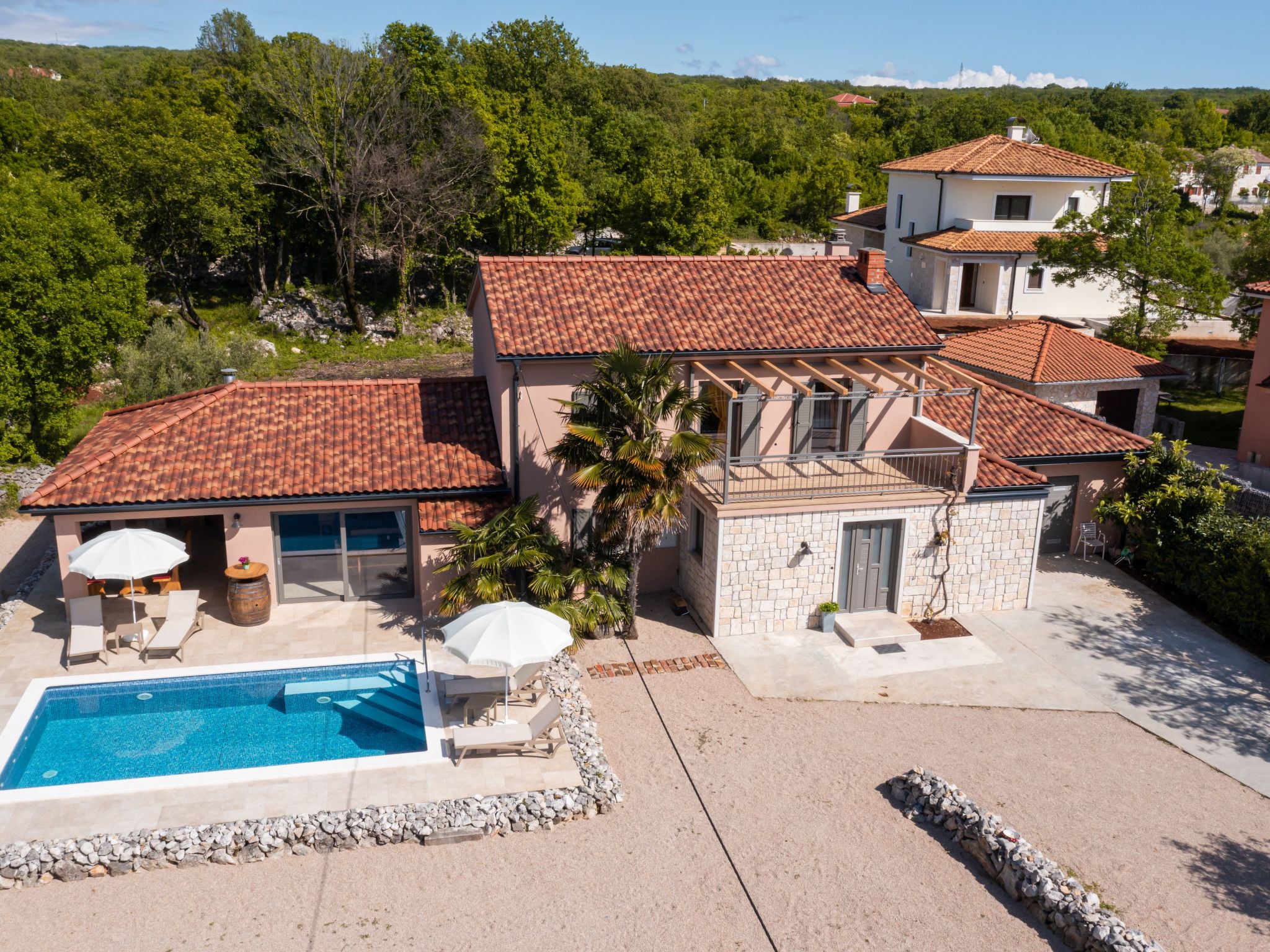 Vila Ulika — view 1 of 23