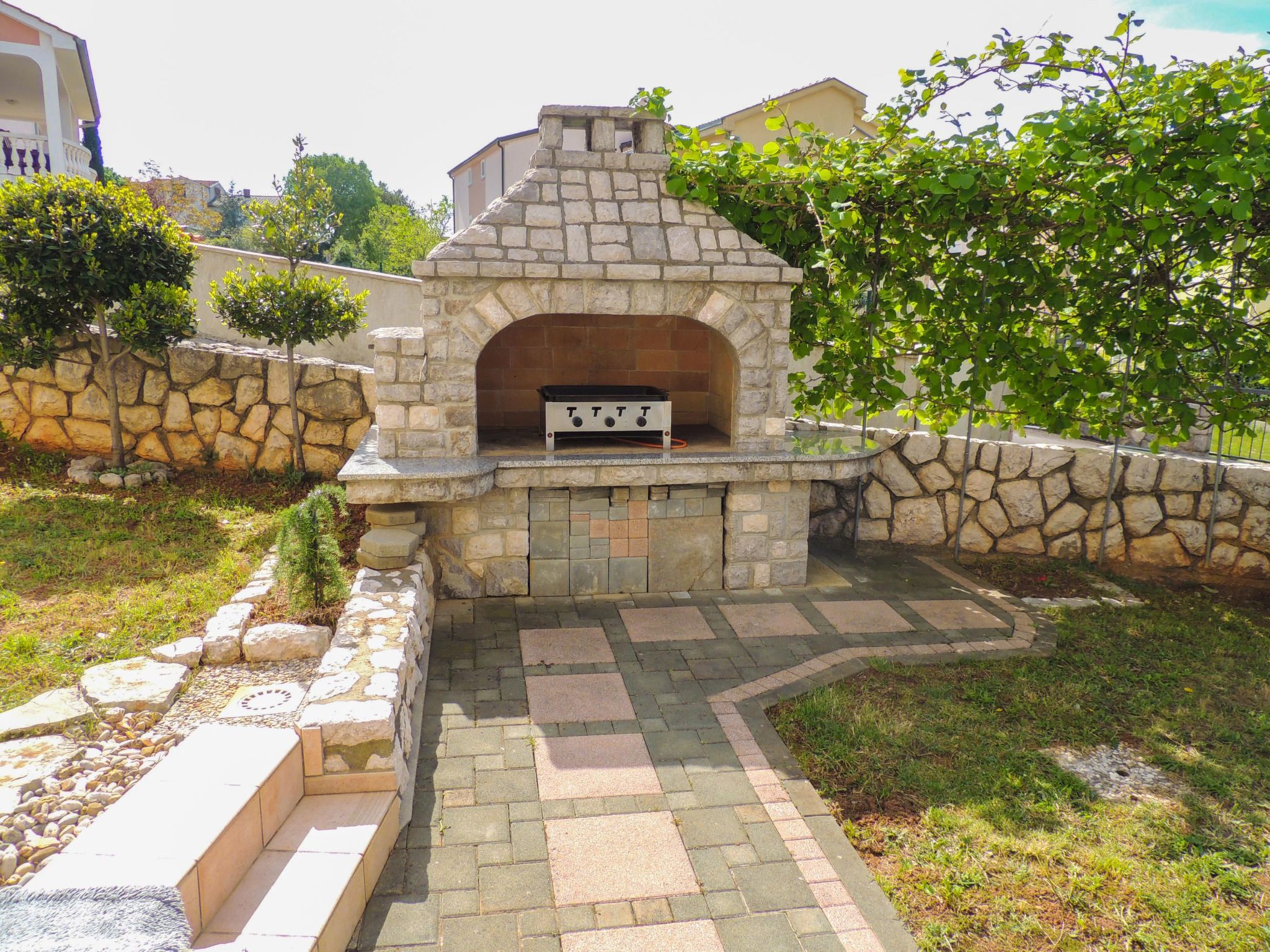 Studio Matic-Image-tags.info