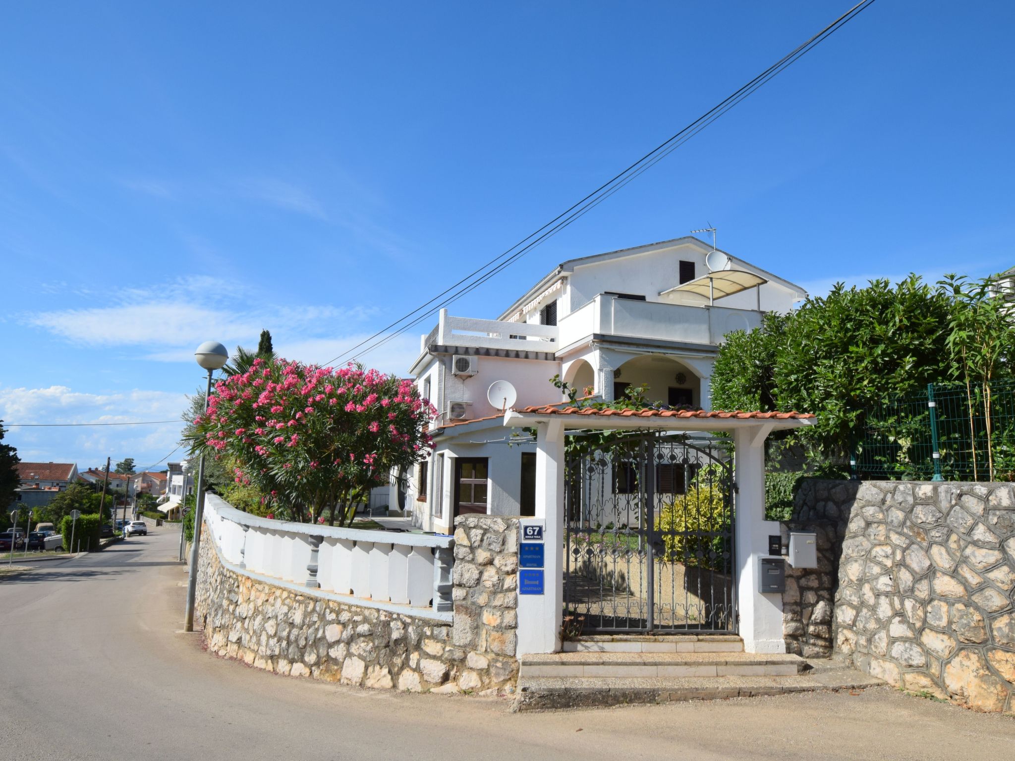 "Sanja" mit eigener Terrasse