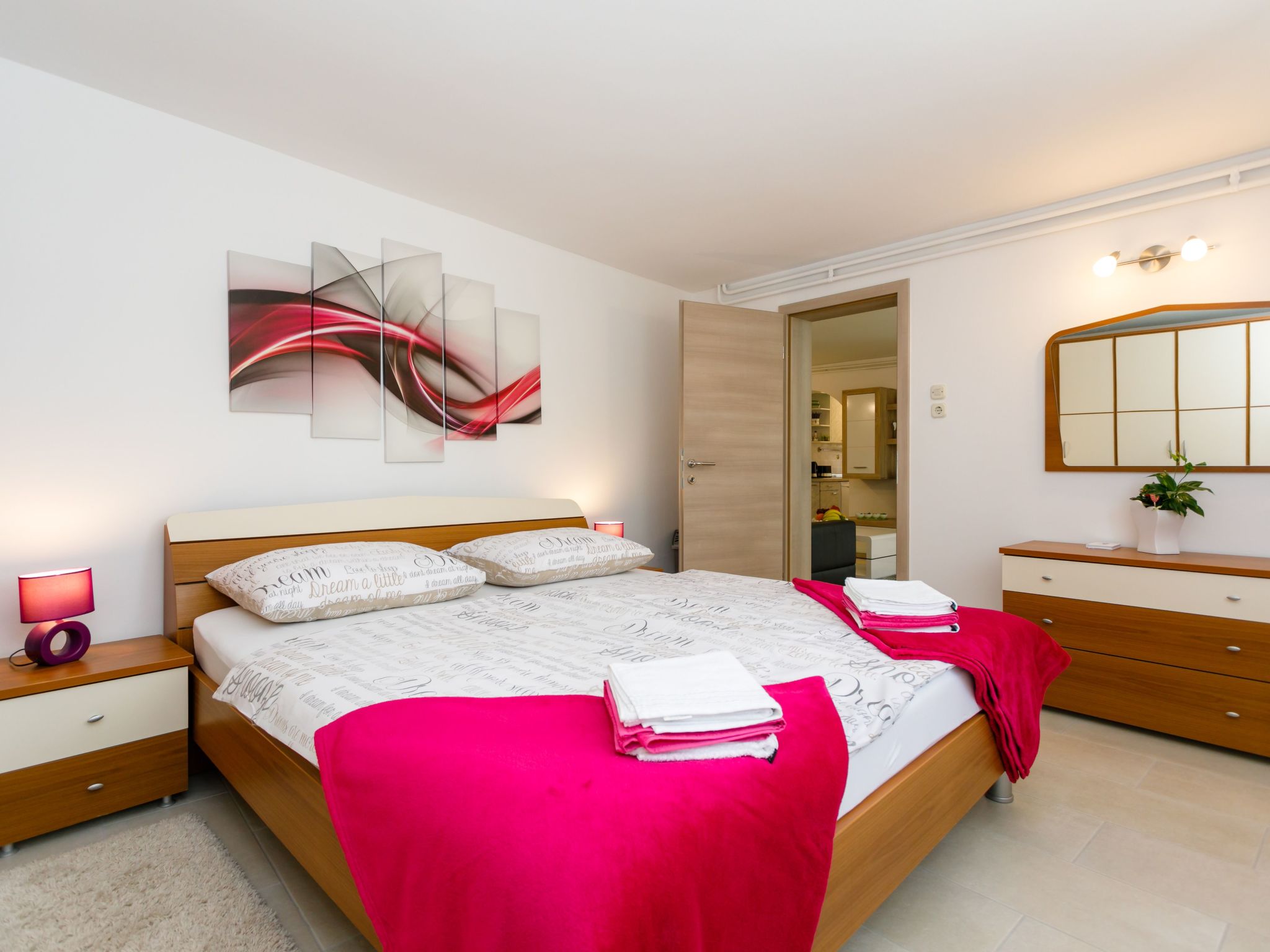 "Sanja" mit eigener Terrasse-Image-tags.info