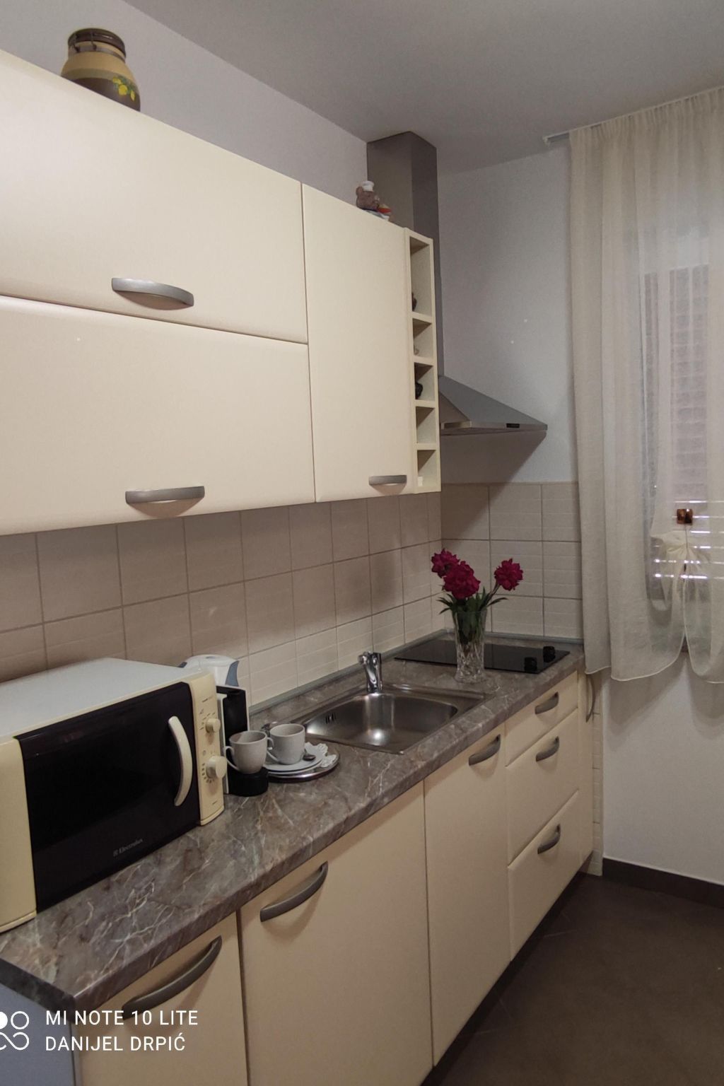 Große Wohnung in Gabonjin mit Großem Garten-Image-tags.info