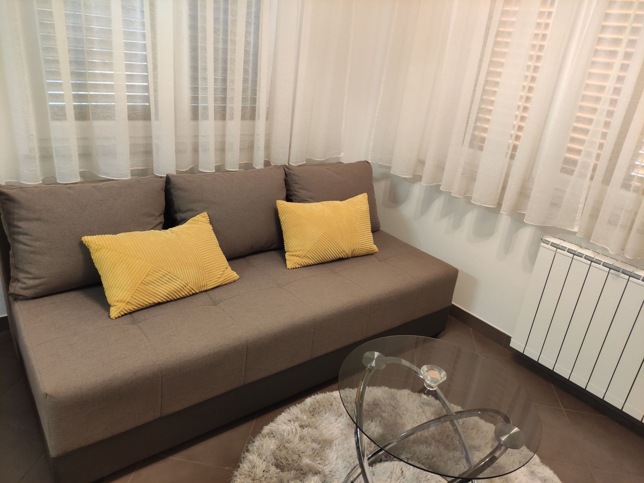 Große Wohnung in Gabonjin mit Großem Garten-Image-tags.info