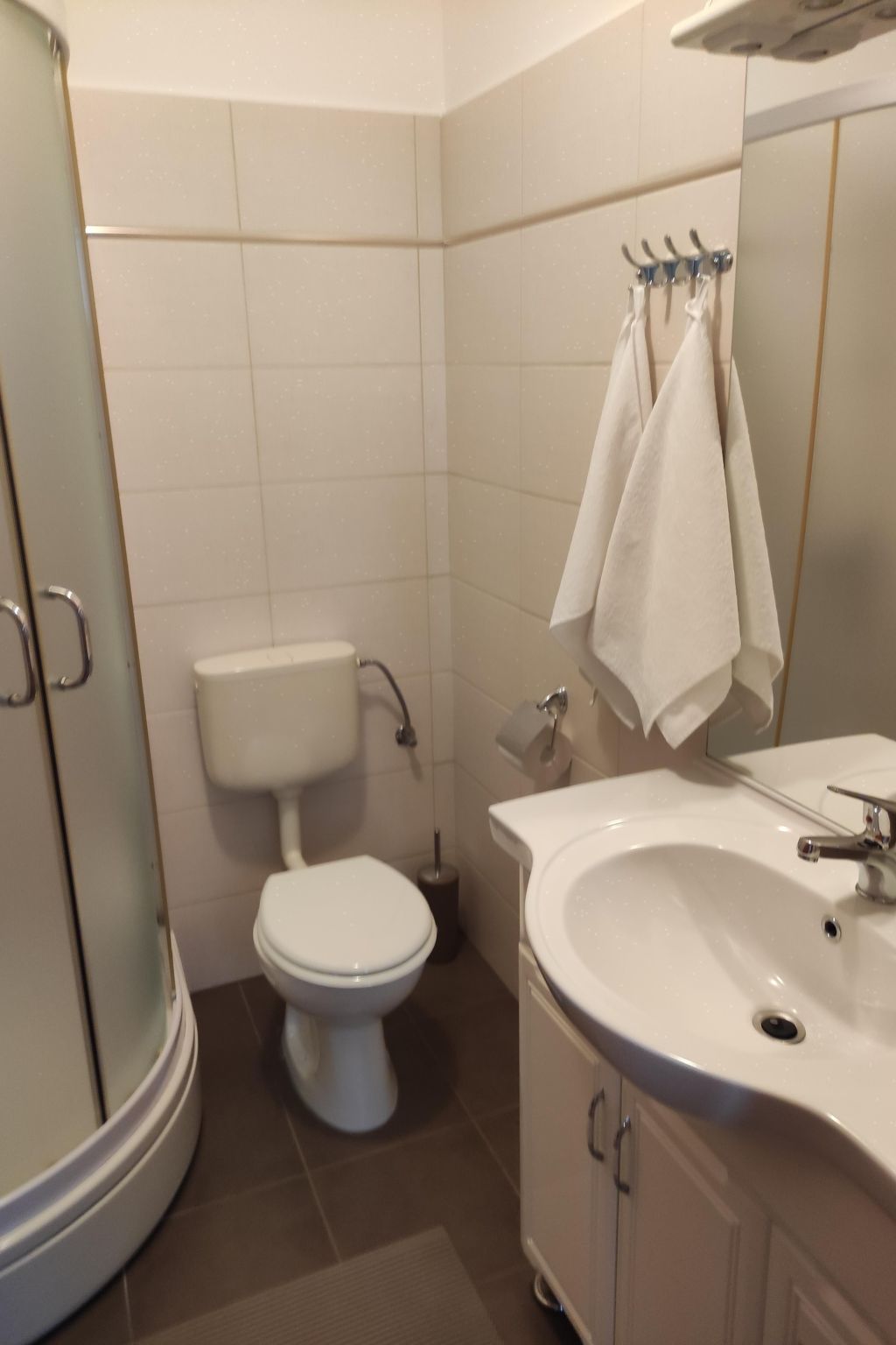 Große Wohnung in Gabonjin mit Großem Garten-Image-tags.info