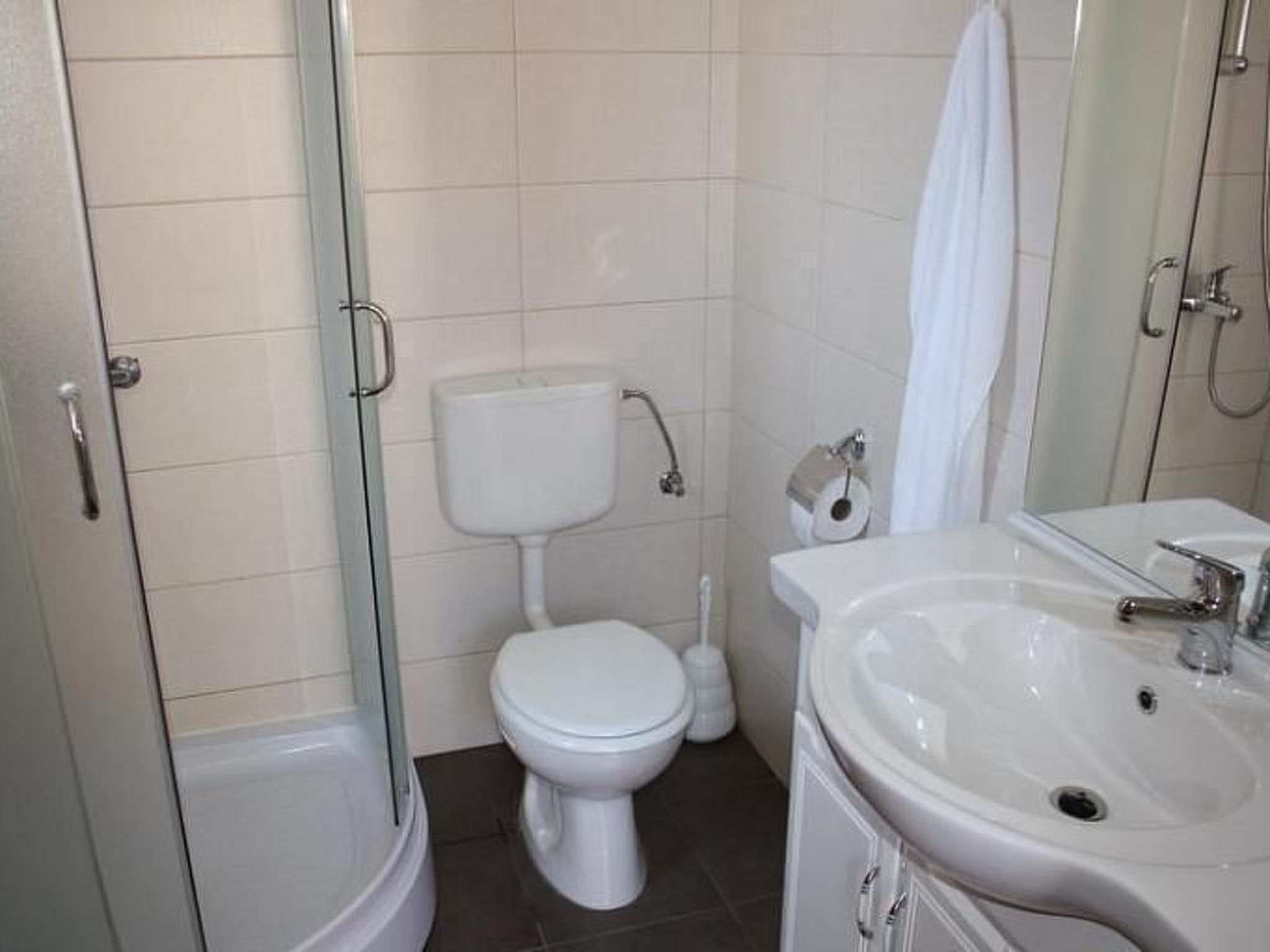 Große Wohnung in Gabonjin mit Großem Garten-Image-tags.info