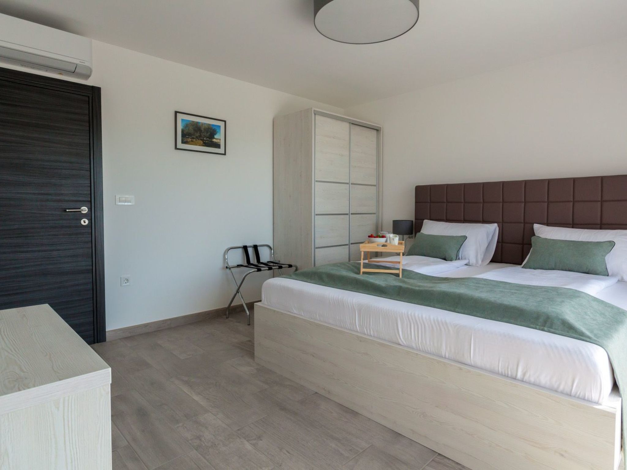 In Malinska mit großem Pool-Image-tags.info