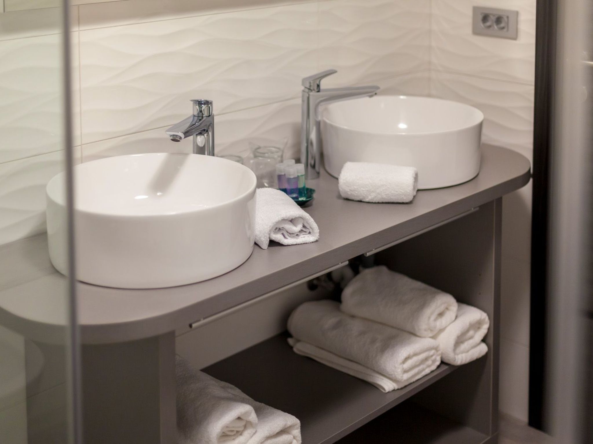 In Malinska mit großem Pool-Image-tags.info