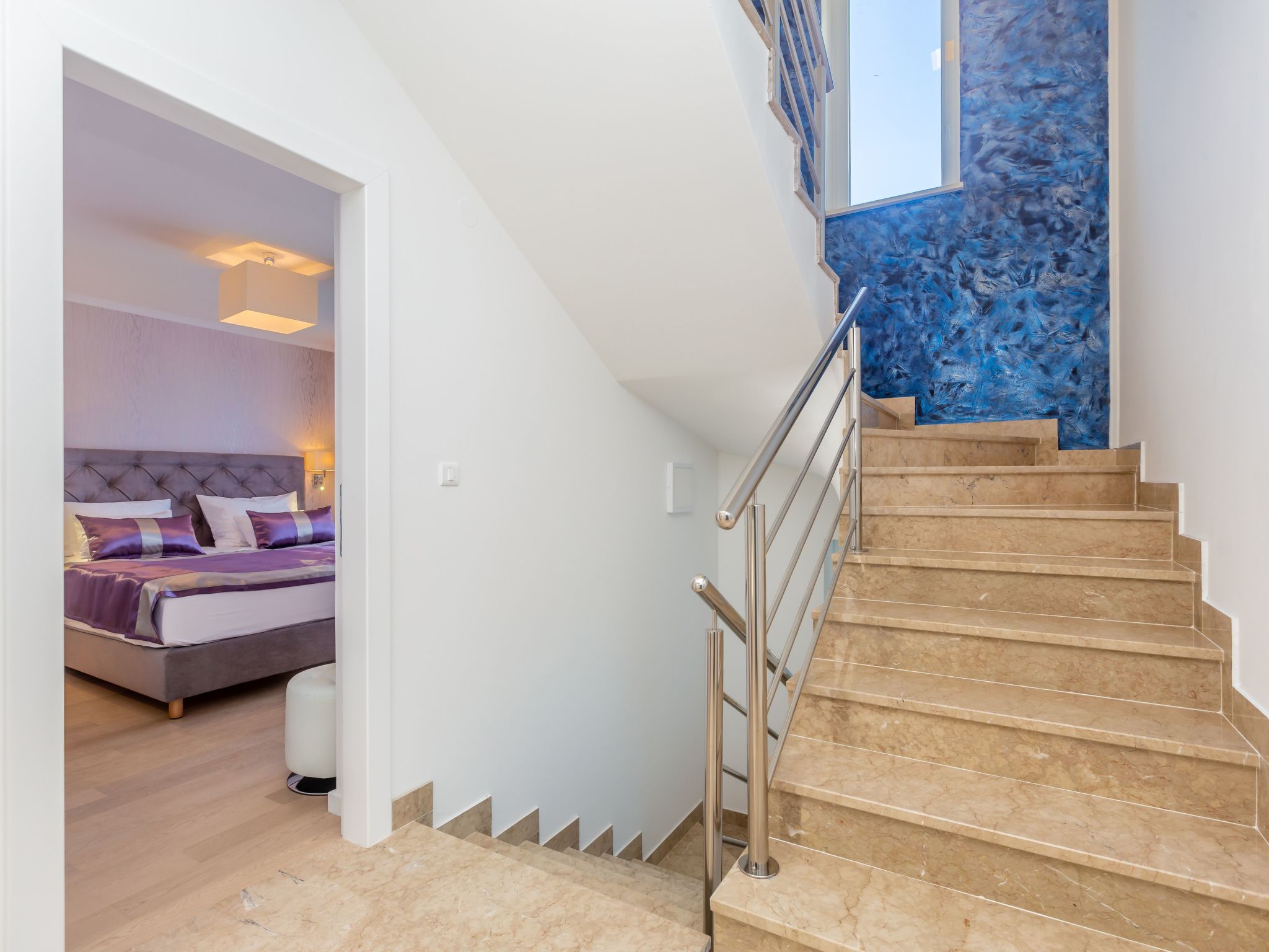 Schöne Villa in einer ruhigen Umgebung mit Pool-Image-tags.info