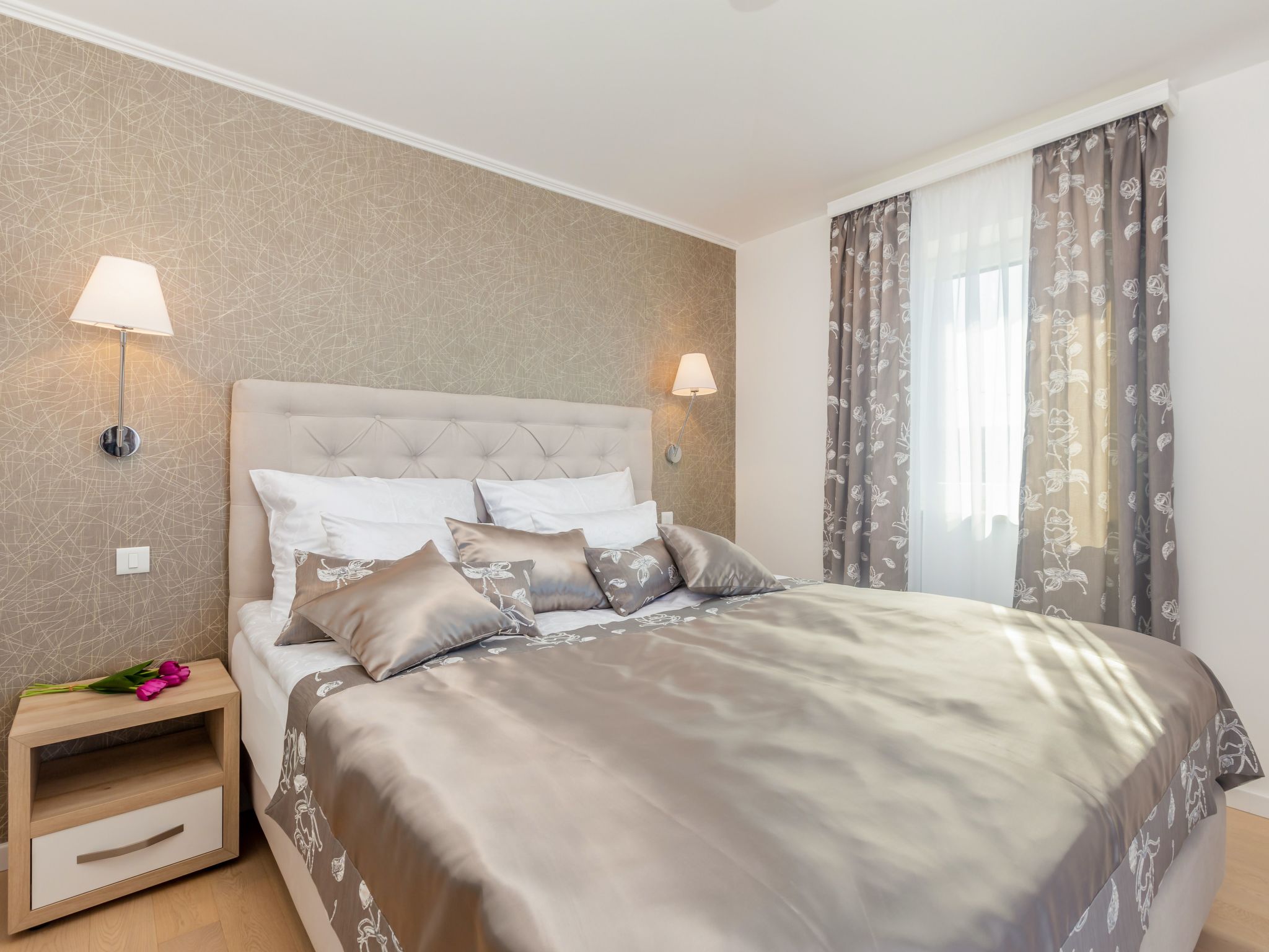 Schöne Villa in einer ruhigen Umgebung mit Pool-Image-tags.info