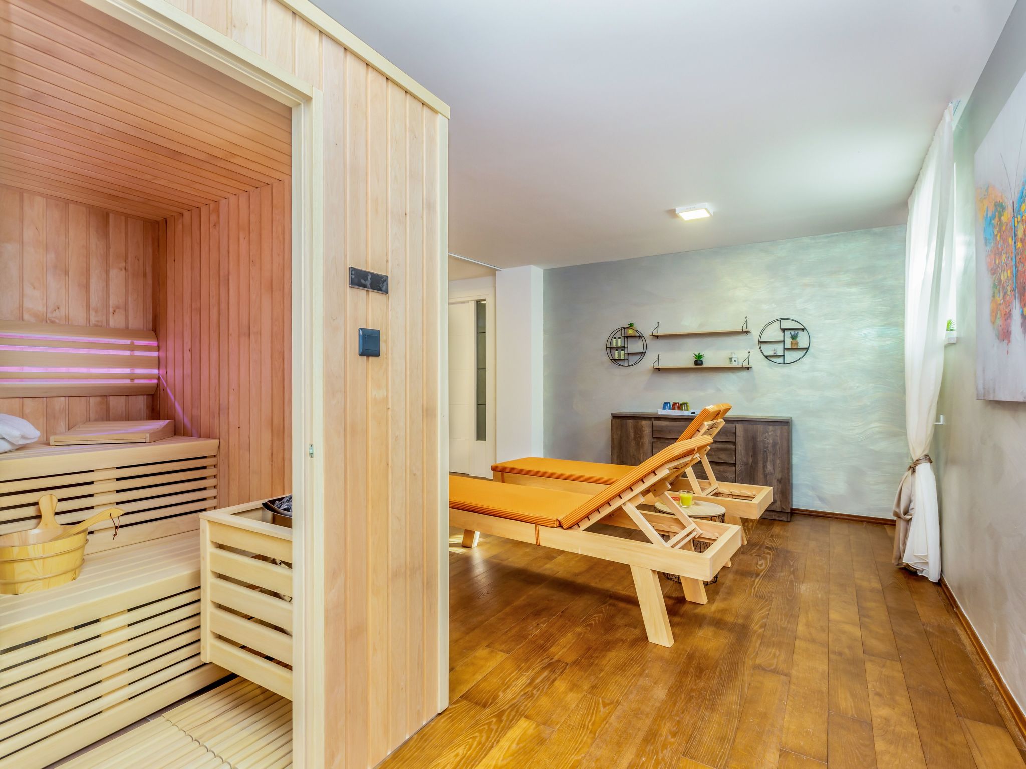 Schöne Villa in einer ruhigen Umgebung mit Pool-Image-tags.info