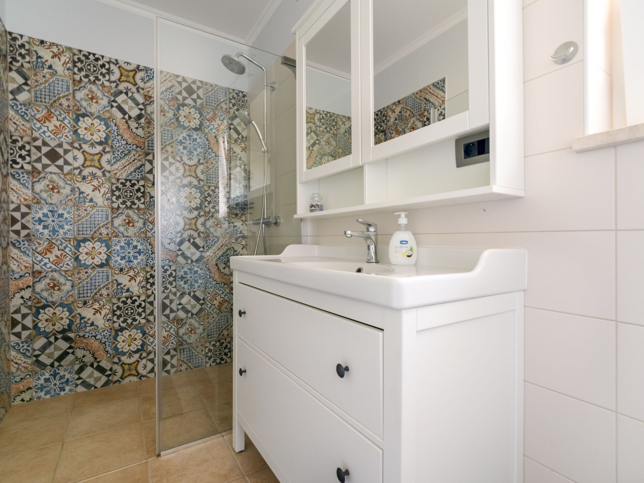 Romantische Villa "Kala" mit Schwimmbad-Image-tags.info