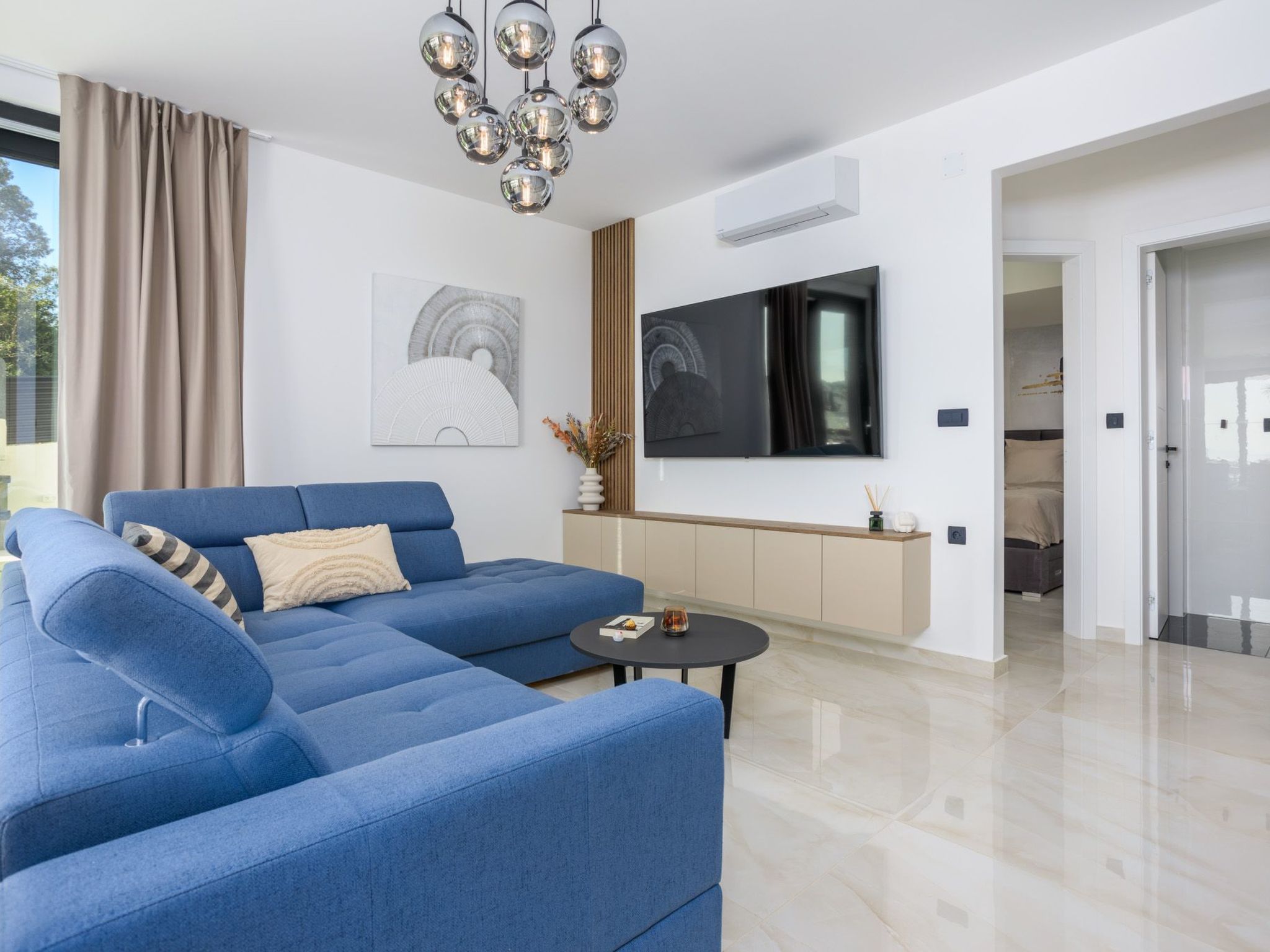 Luxusvilla mit beheiztem Pool in Strandnähe-Image-tags.info