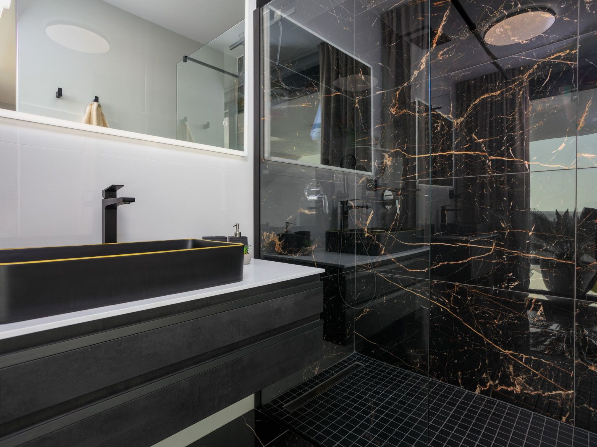 Luxusvilla mit beheiztem Pool in Strandnähe-Image-tags.info