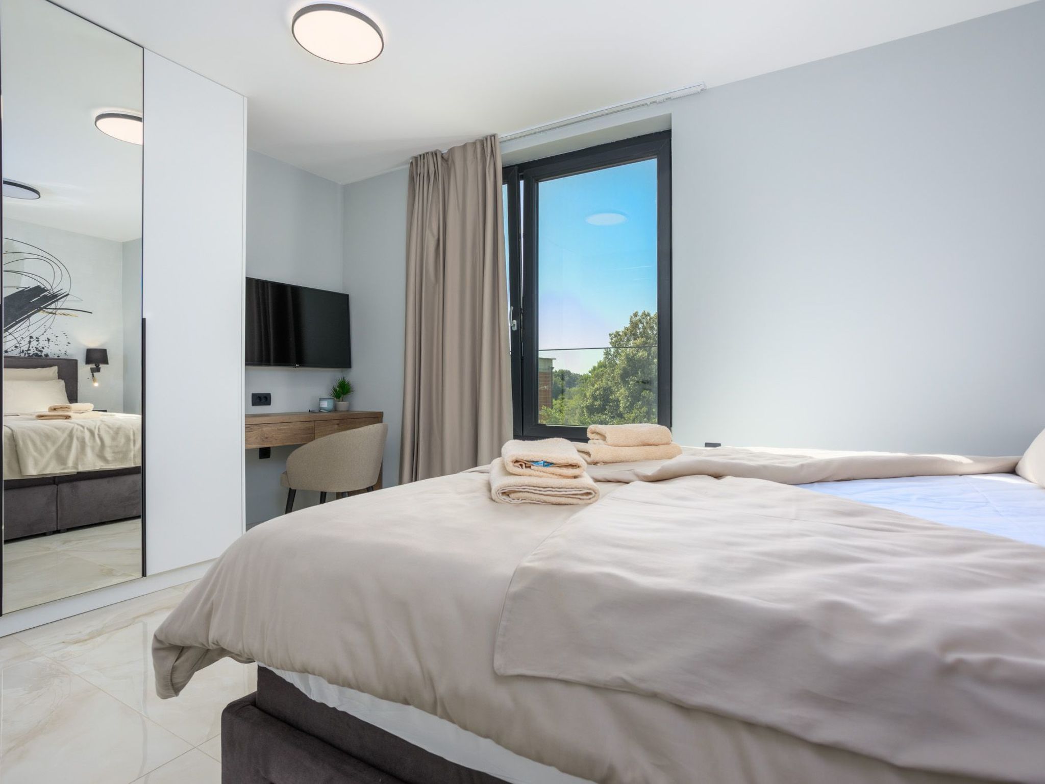 Luxusvilla mit beheiztem Pool in Strandnähe-Image-tags.info