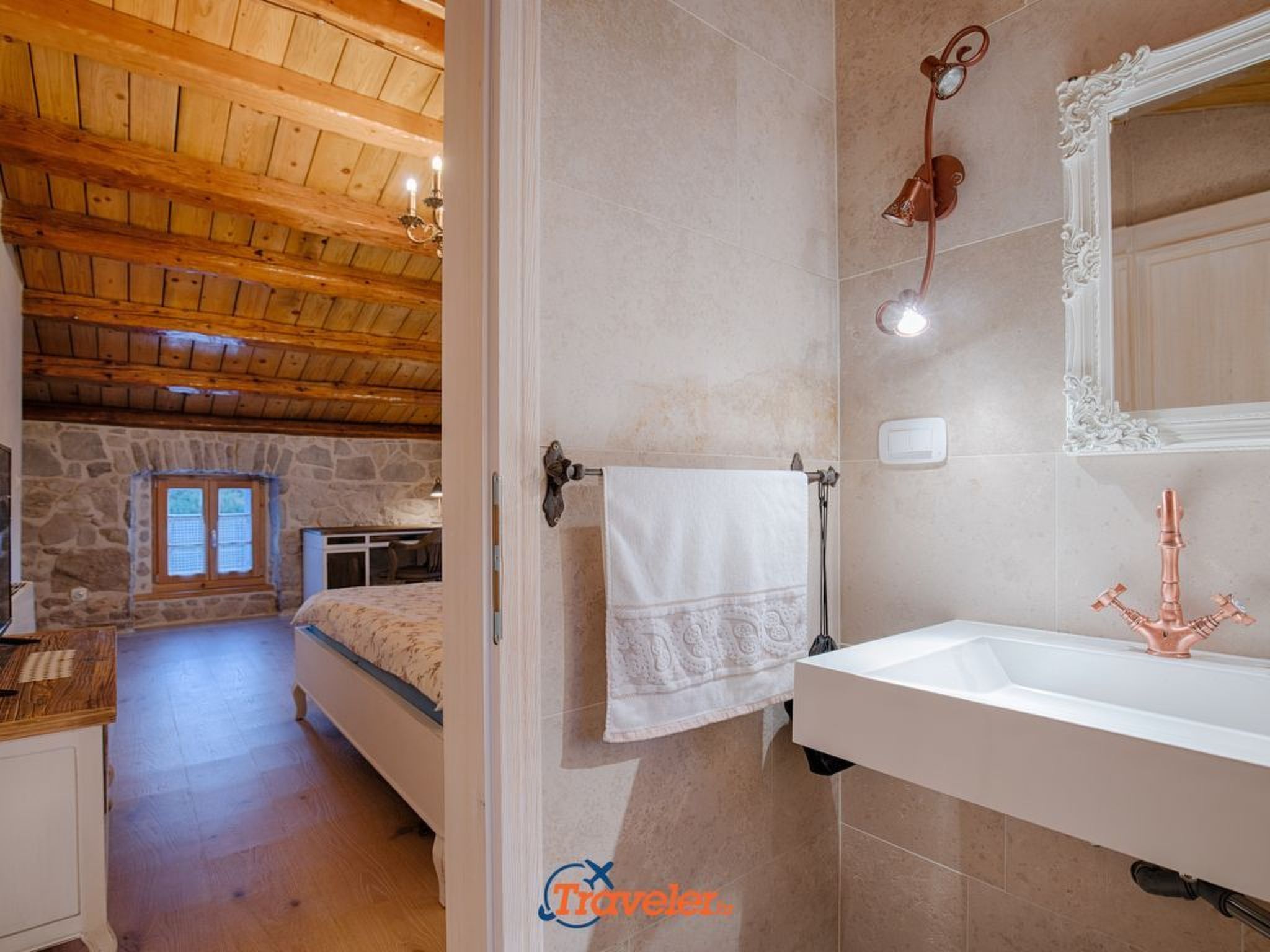 Schöne Steinvilla mit beheiztem Pool und Sauna-Image-tags.info