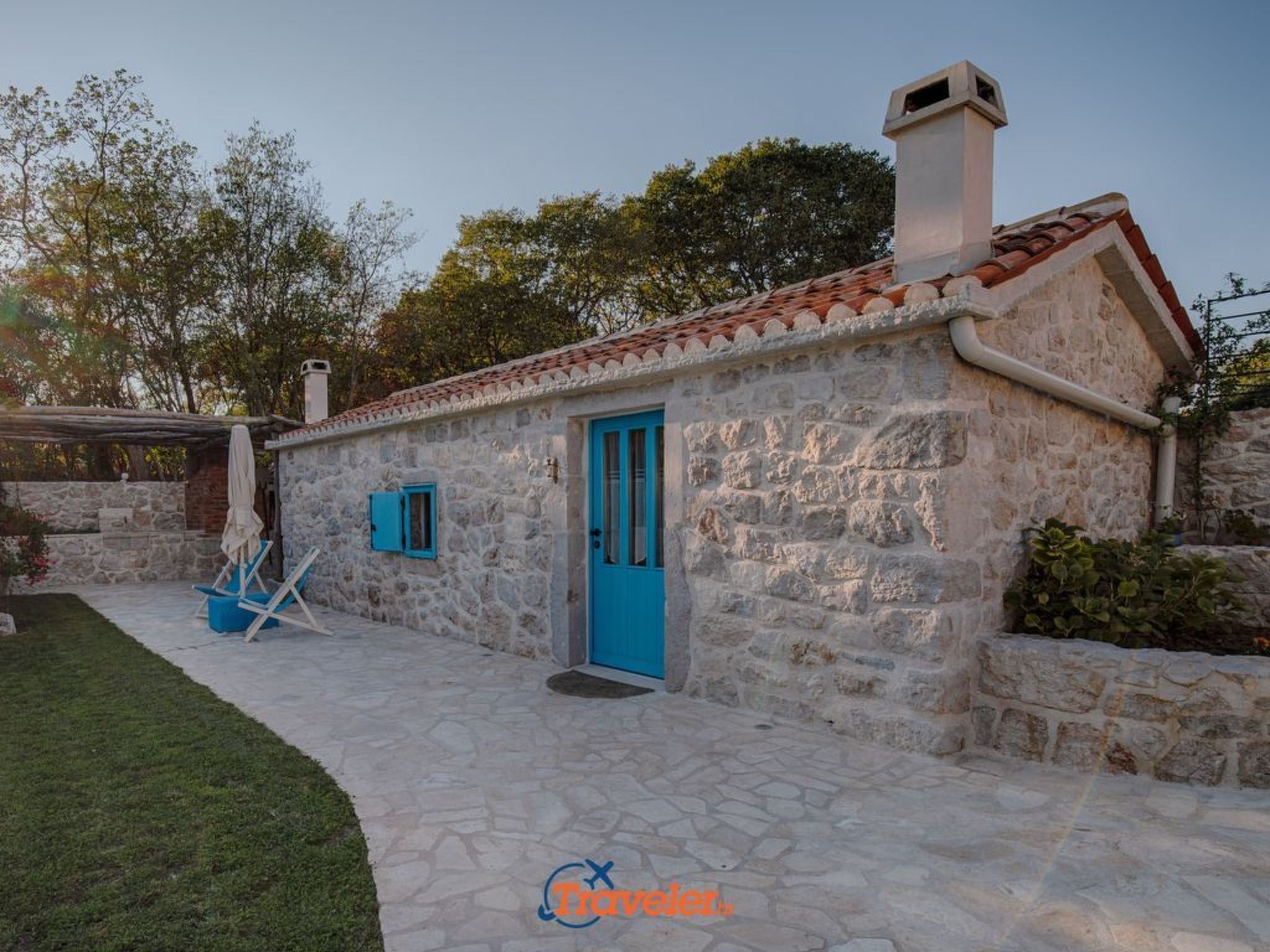 Schöne Steinvilla mit beheiztem Pool und Sauna-Image-tags.info