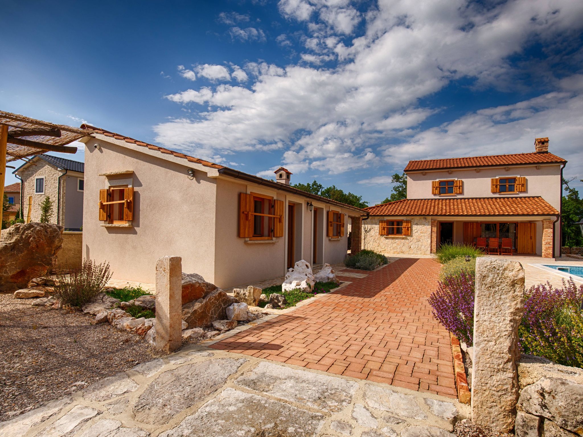 In Kras mit privatem Parkplatz-Image-tags.info