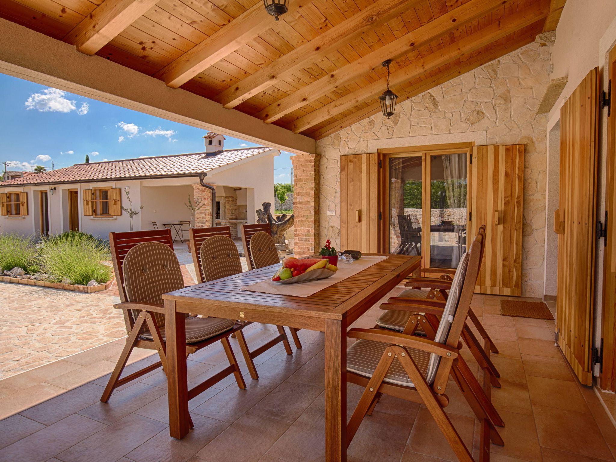 In Kras mit privatem Parkplatz-Image-tags.info