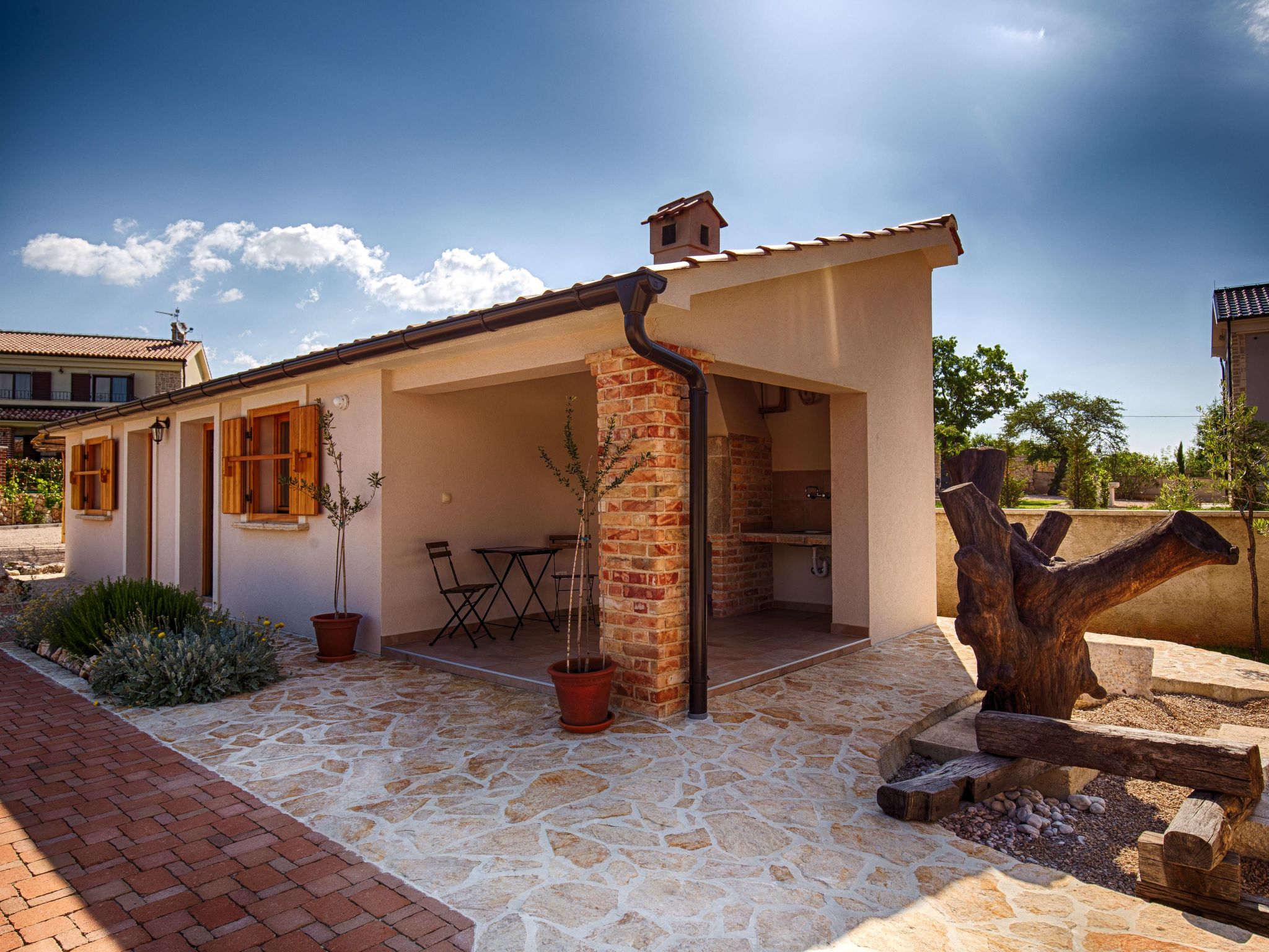 In Kras mit privatem Parkplatz-Image-tags.info