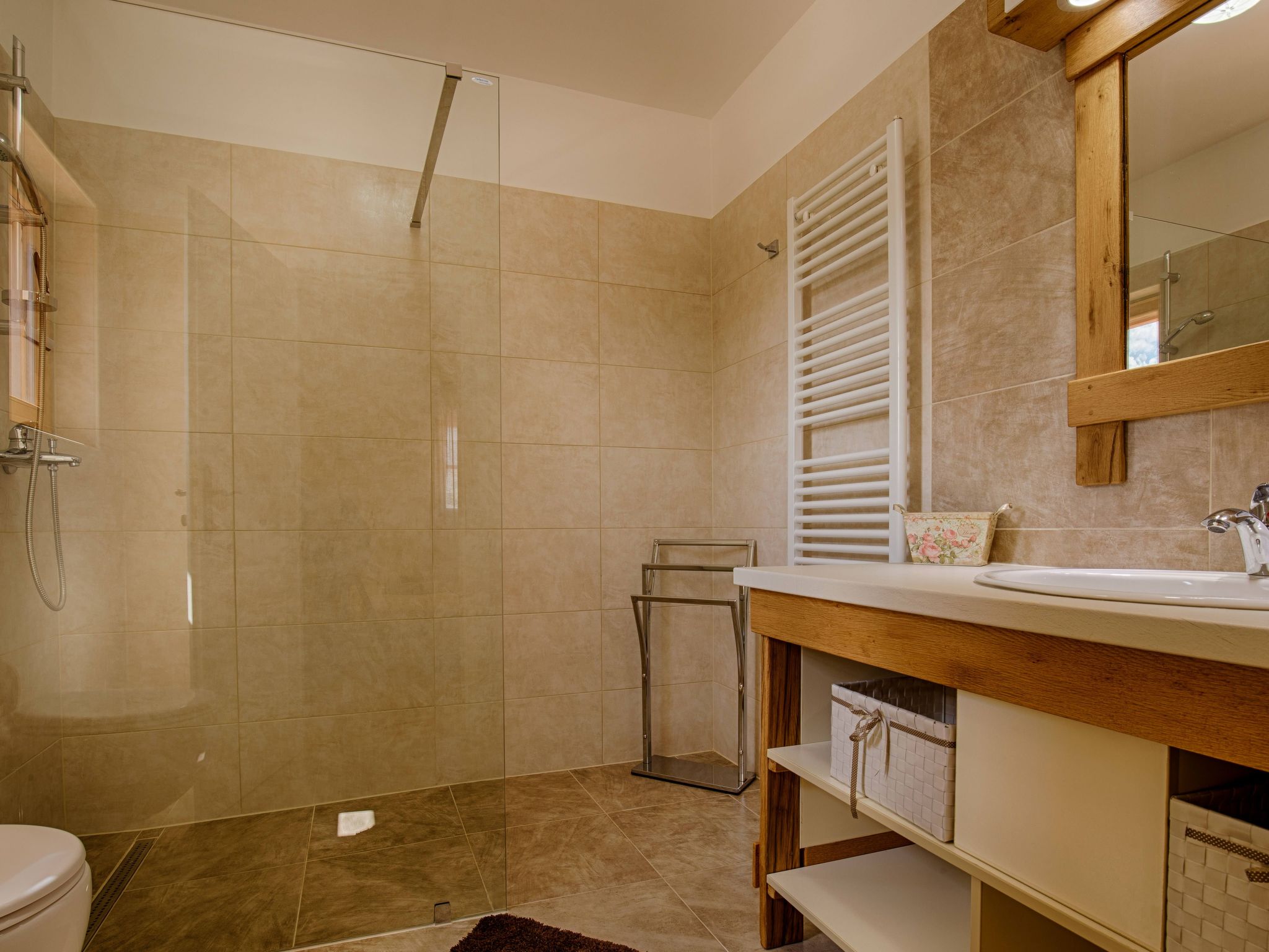 In Kras mit privatem Parkplatz-Image-tags.info