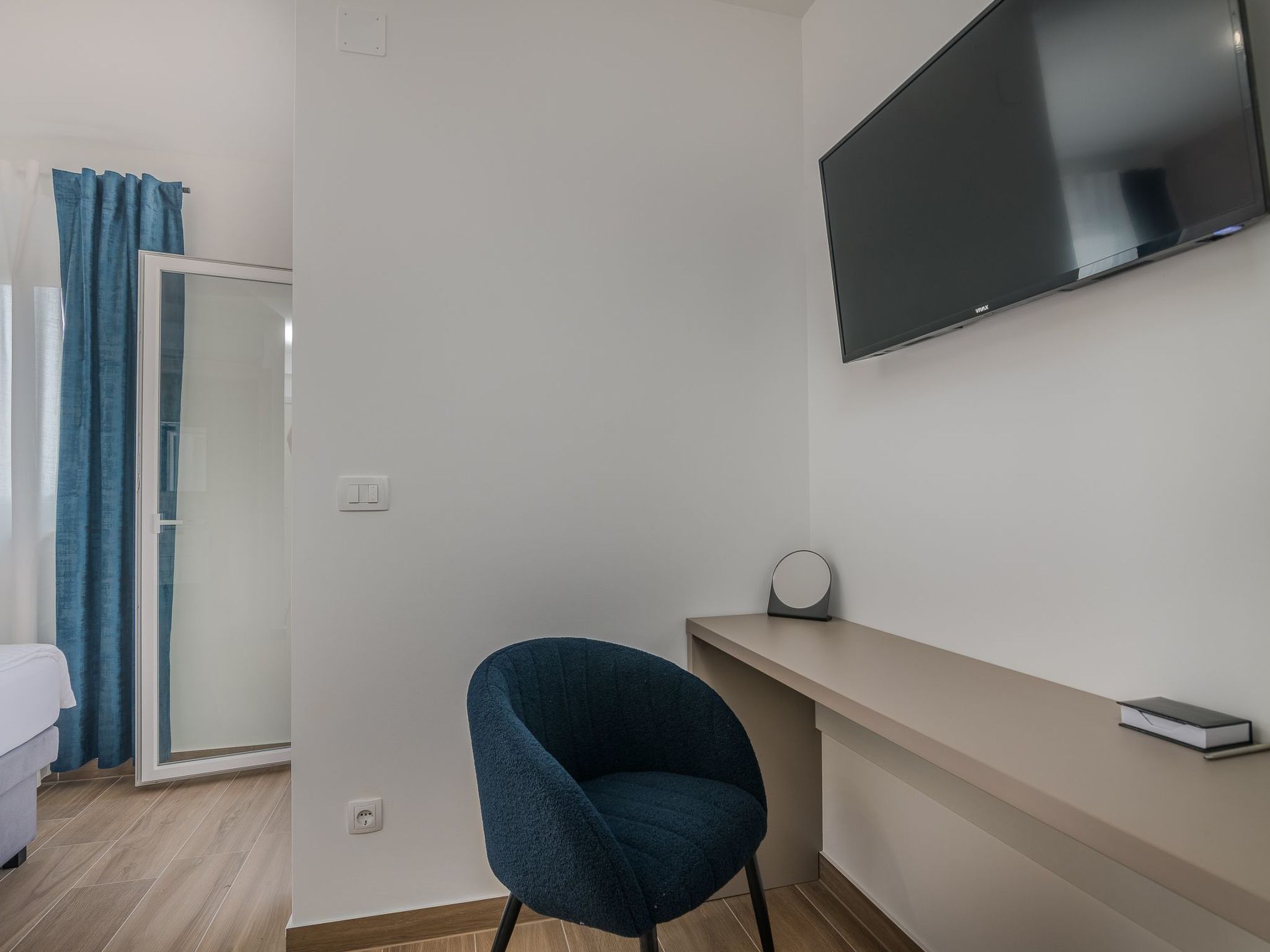 Luxuriöse Villa mit Salzwasserpool in einer ruhigen Gegend-Image-tags.info