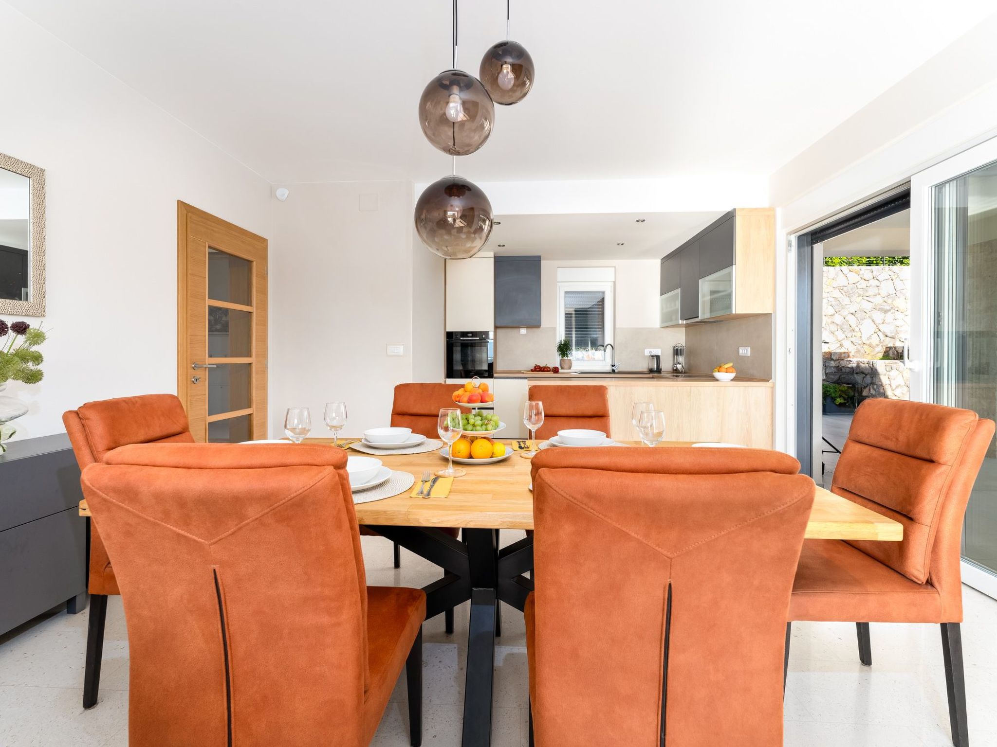 Schone Villa mit Pool, Meerblick, Strand-Image-tags.info