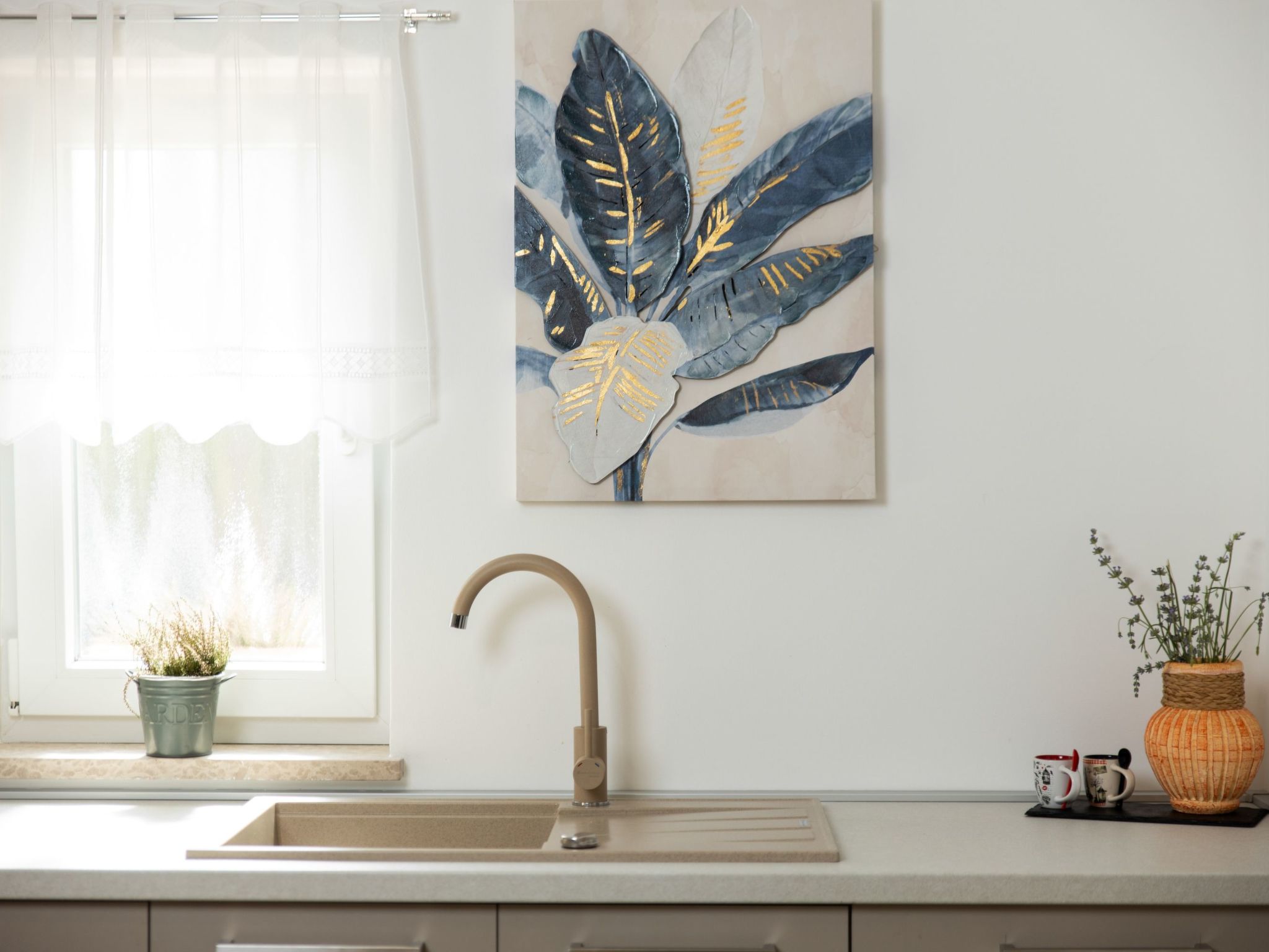 Romantische Villa mit Pool, umgeben von Natur-Image-tags.info