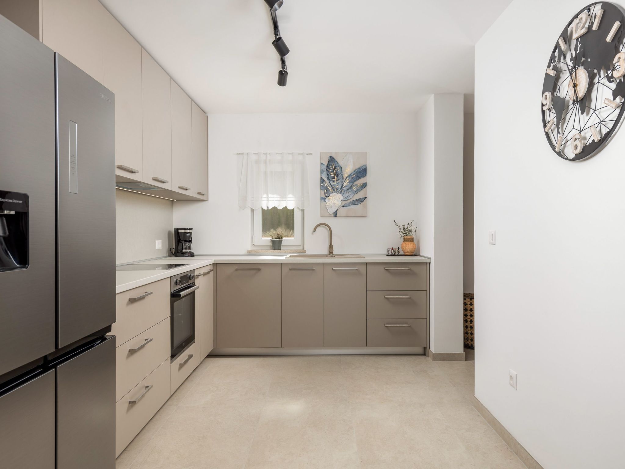 Romantische Villa mit Pool, umgeben von Natur-Image-tags.info