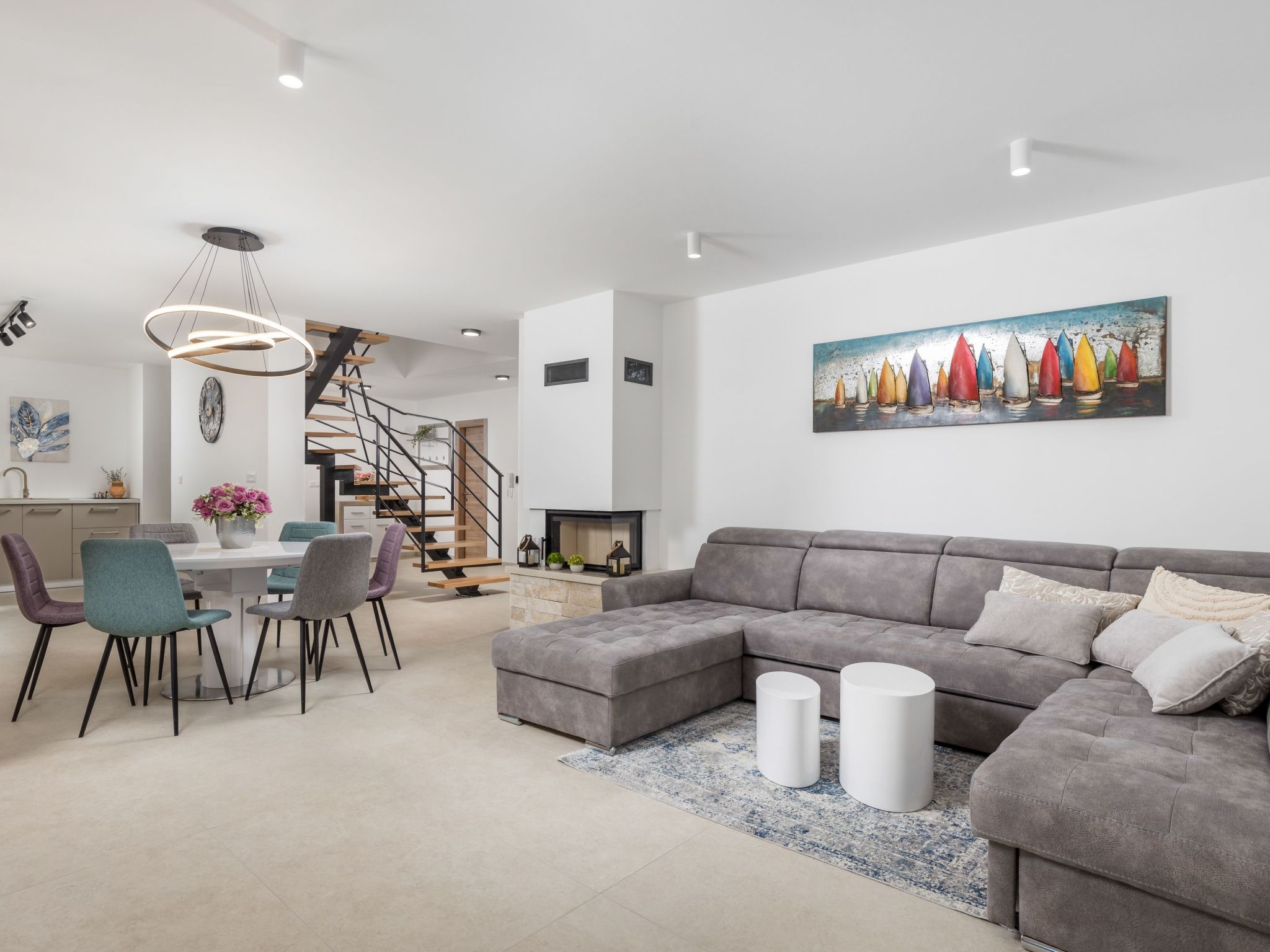 Romantische Villa mit Pool, umgeben von Natur-Image-tags.info