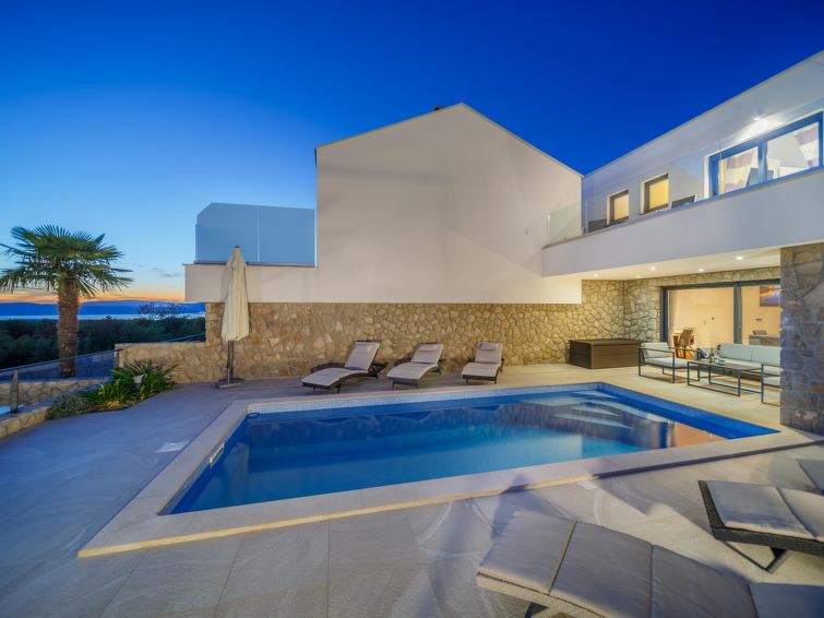 8-persoons vakantiehuis met privézwembad in Milohnići, Krk · 8 pers. in Krk/Milohnići