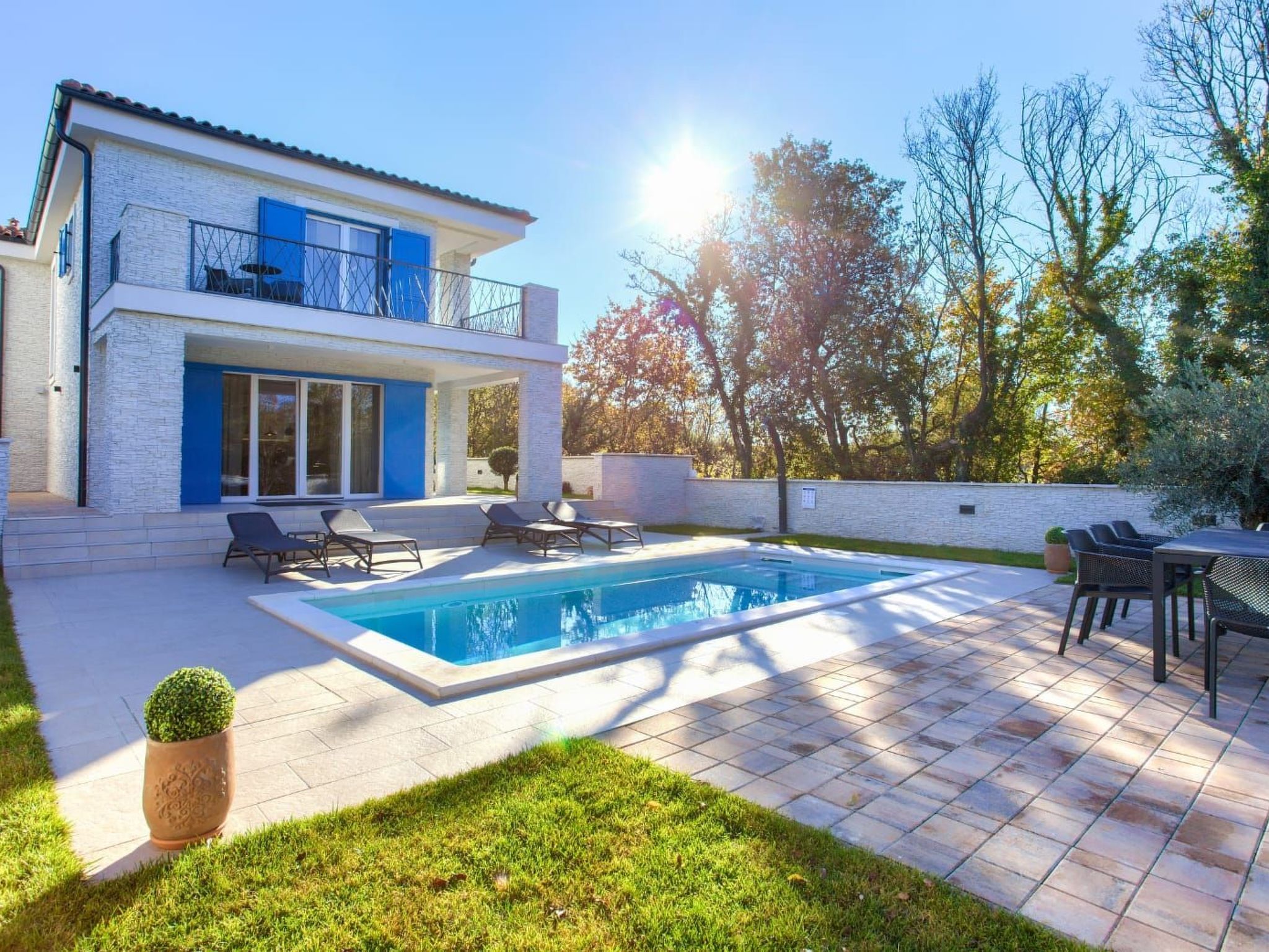 Vakantiehuis met privé zwembad in Krk/Milohnici (Kroatië) voor 10 personen