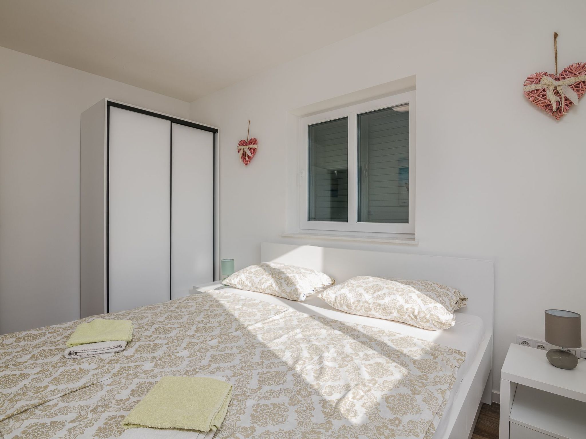 Martina 4-Image-tags.info