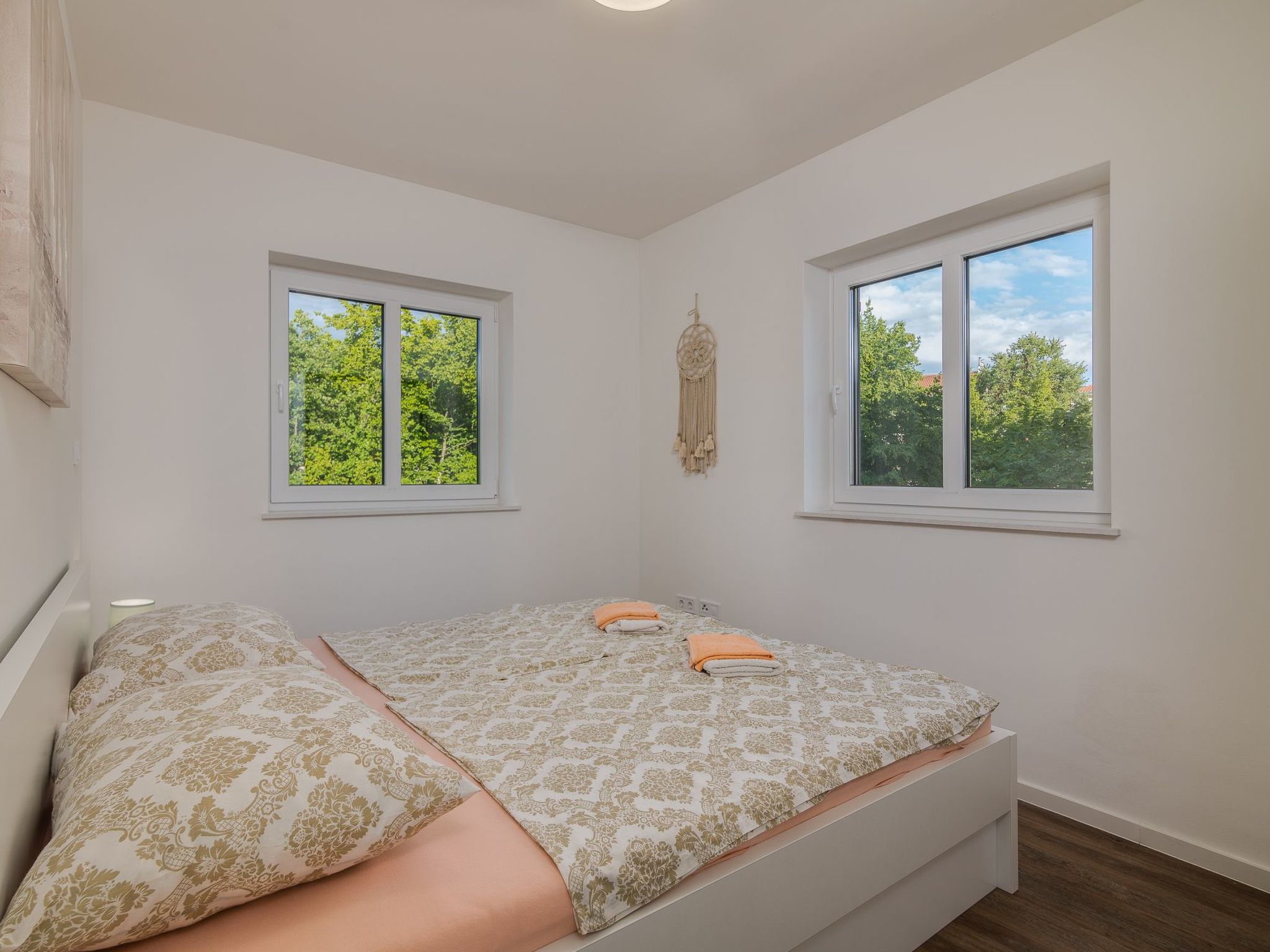 Martina 4-Image-tags.info