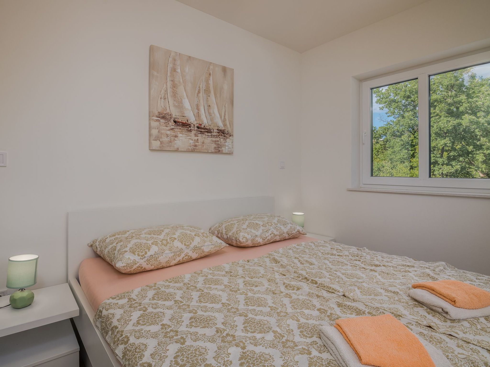 Martina 4-Image-tags.info