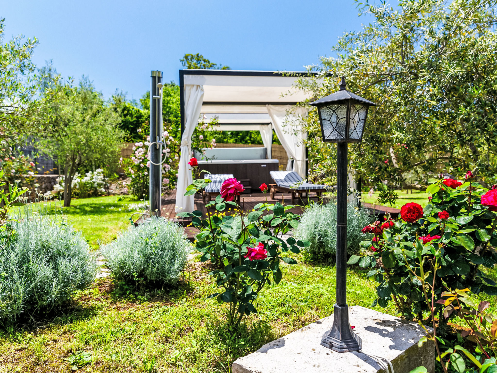 Maison "VillaTonka auf der Insel Krk, Malinska" – Extérieur de la maison, photo 6 sur 39