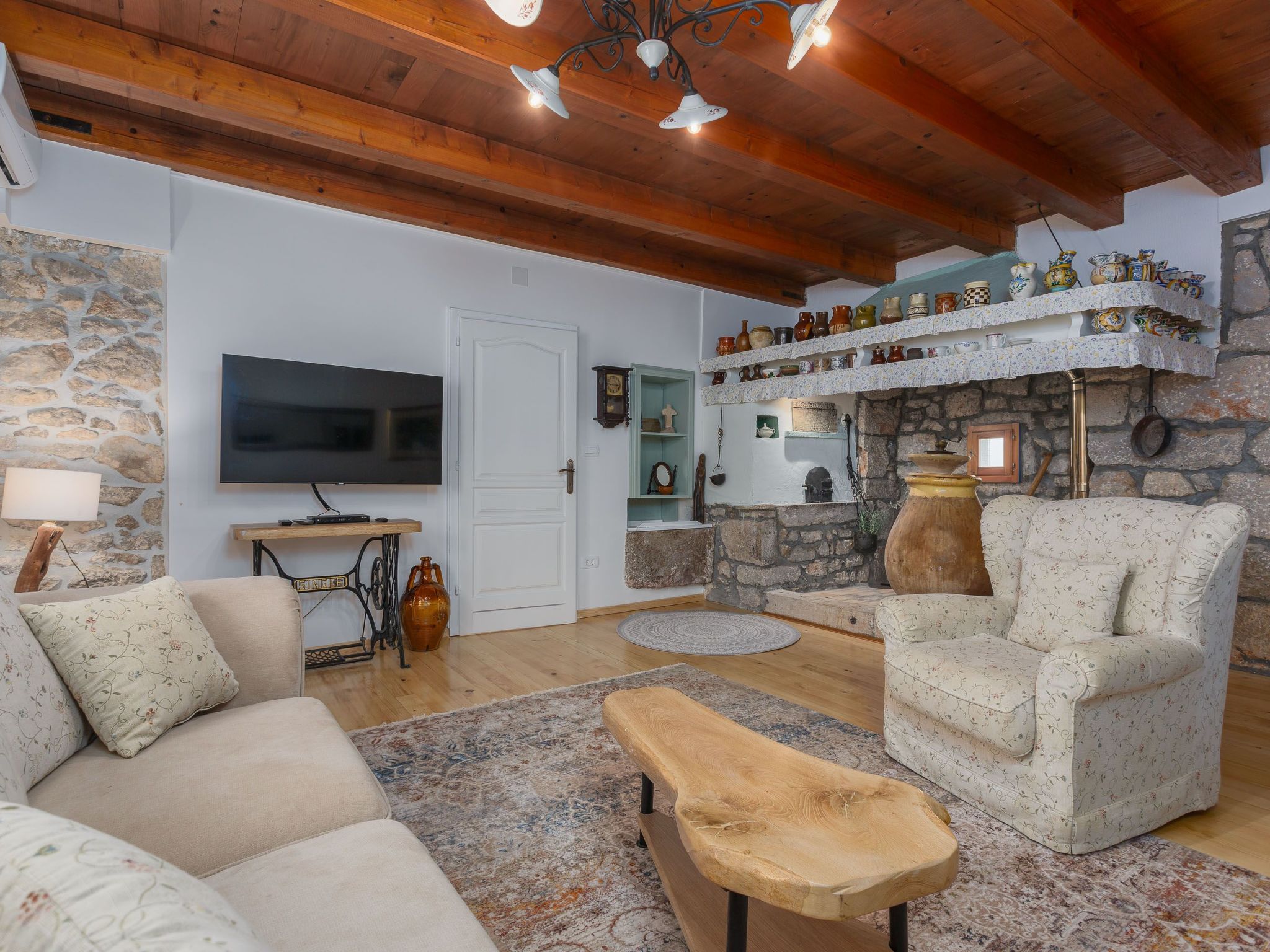 "VillaTonka auf der Insel Krk, Malinska"-Binnen