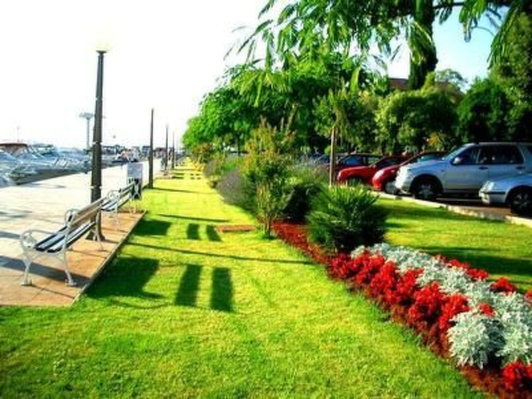 Mit Blick auf das Wasser-Outside