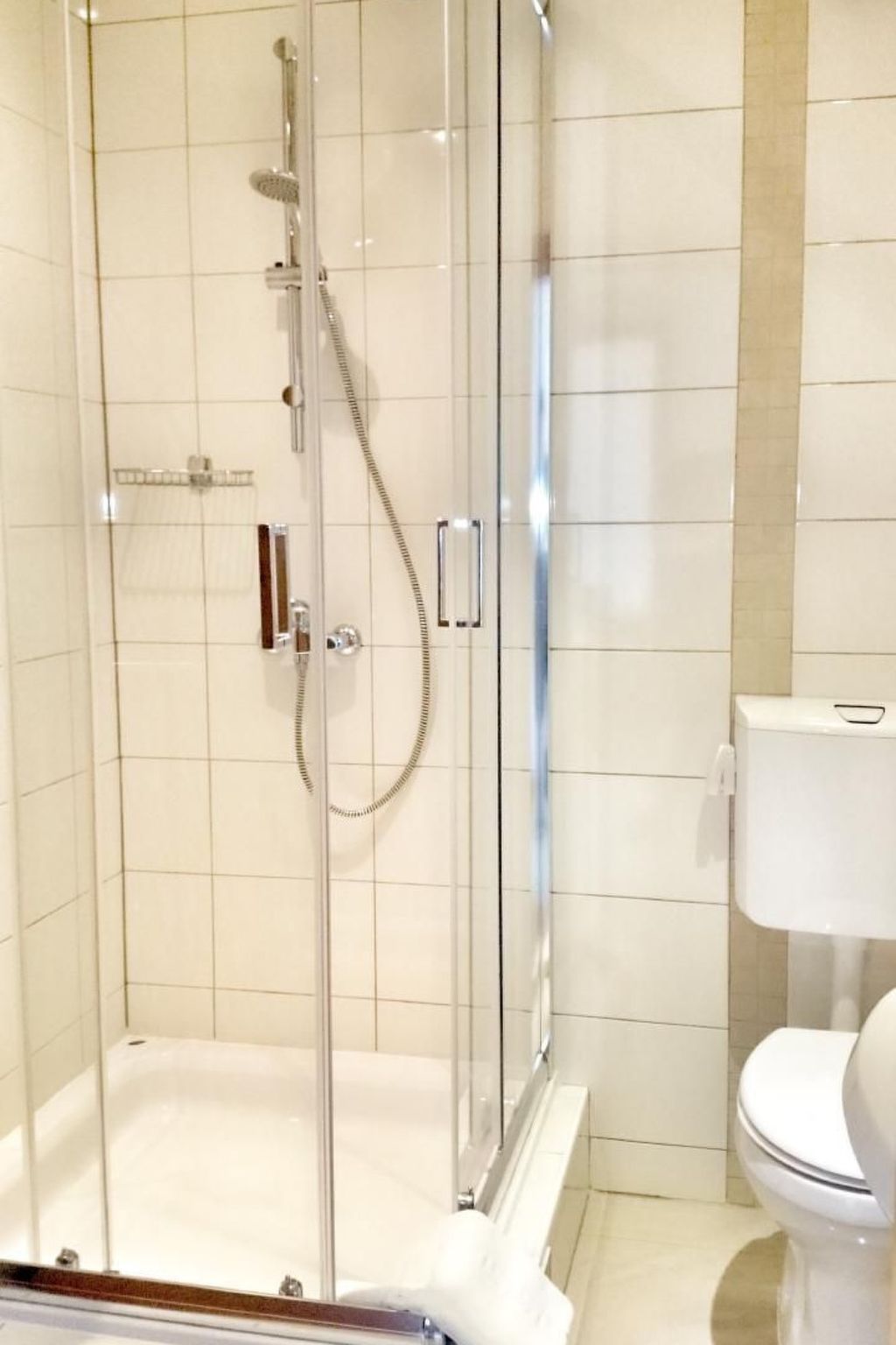 Mit Blick auf das Wasser-Inside