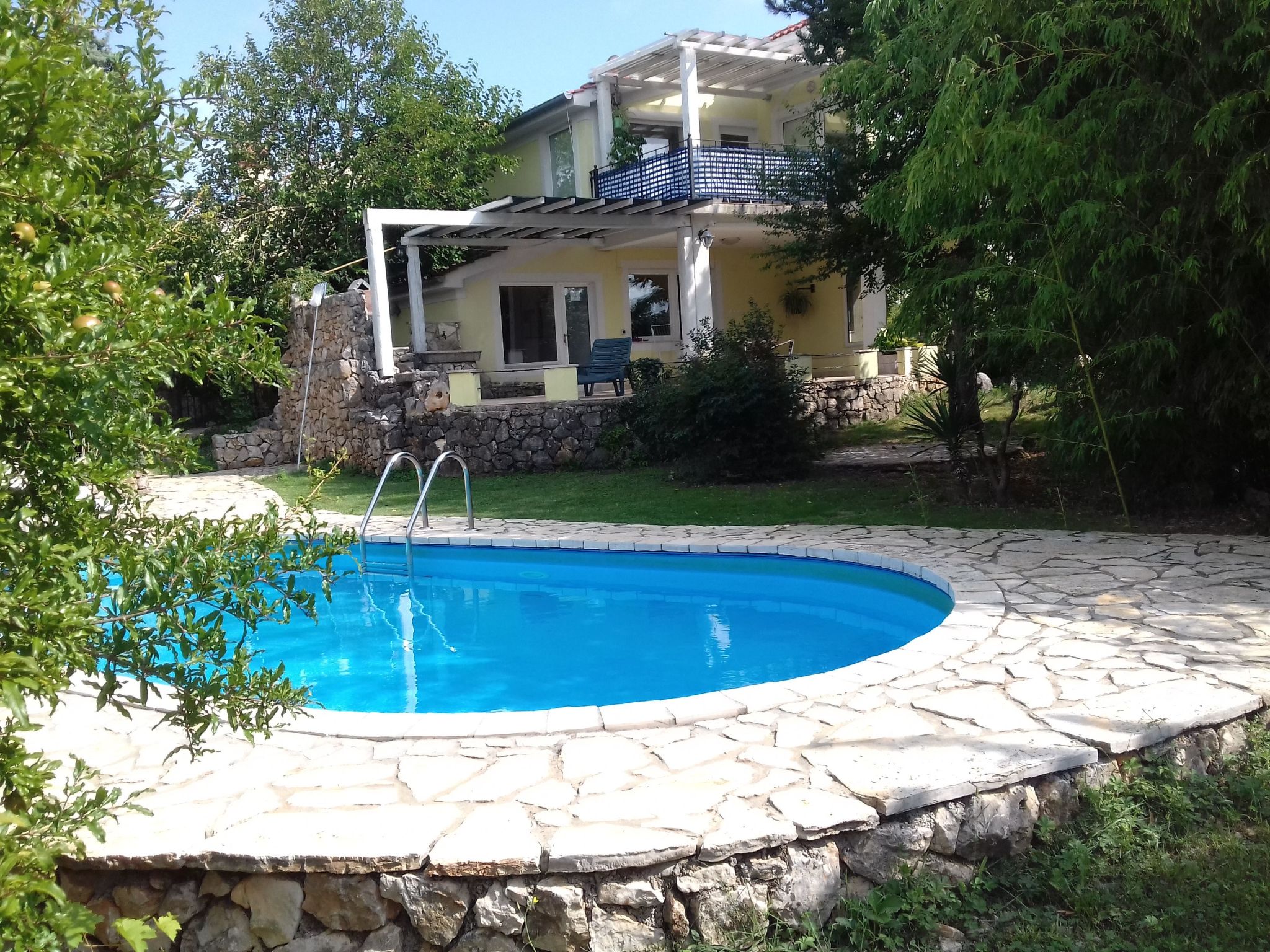 Vakantiehuis met privé zwembad in Krk/Milohnici (Kroatië) voor 4 personen