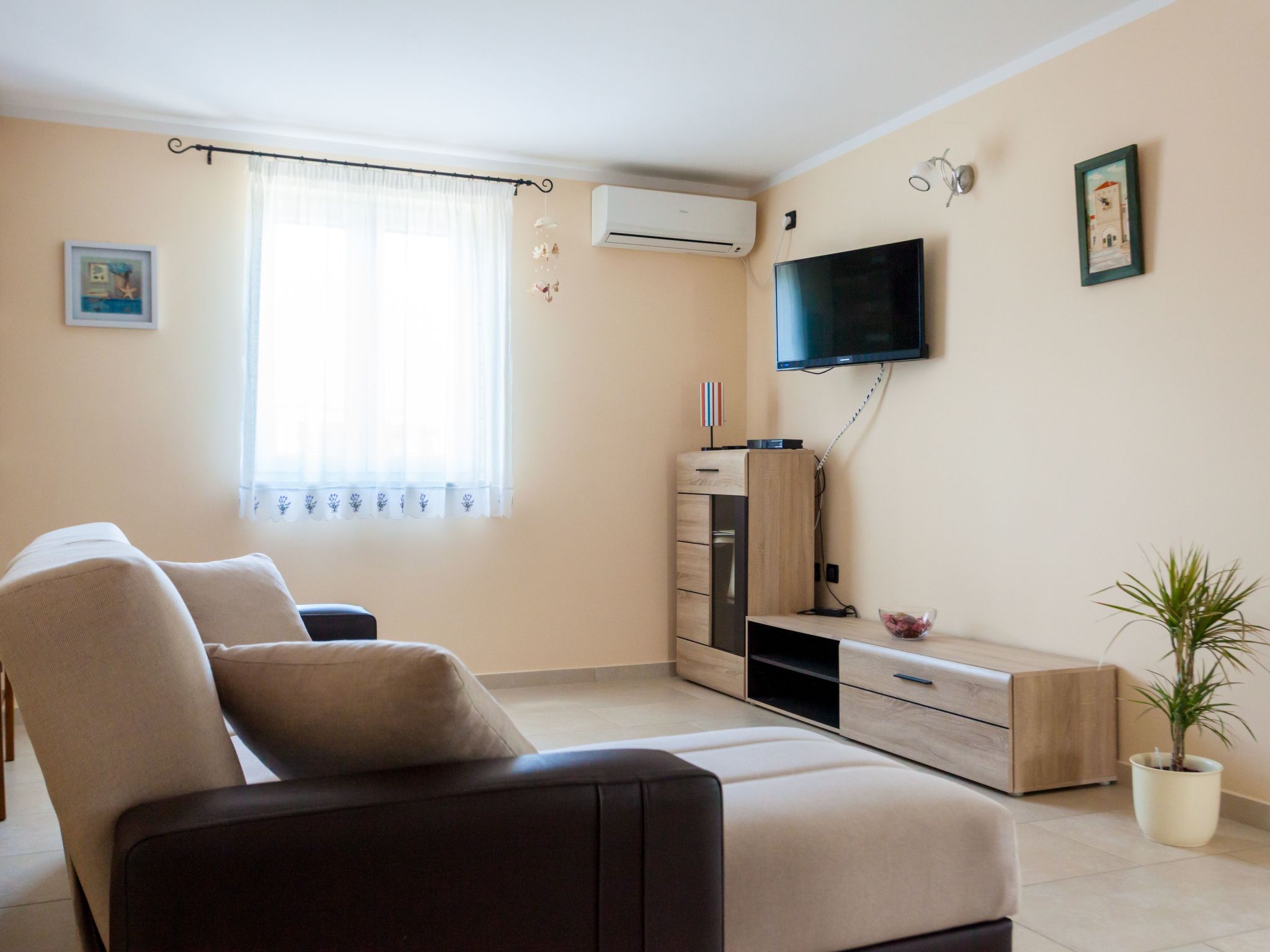 In der Nähe des Meeres, schöne und moderne Wohnung-Drinnen